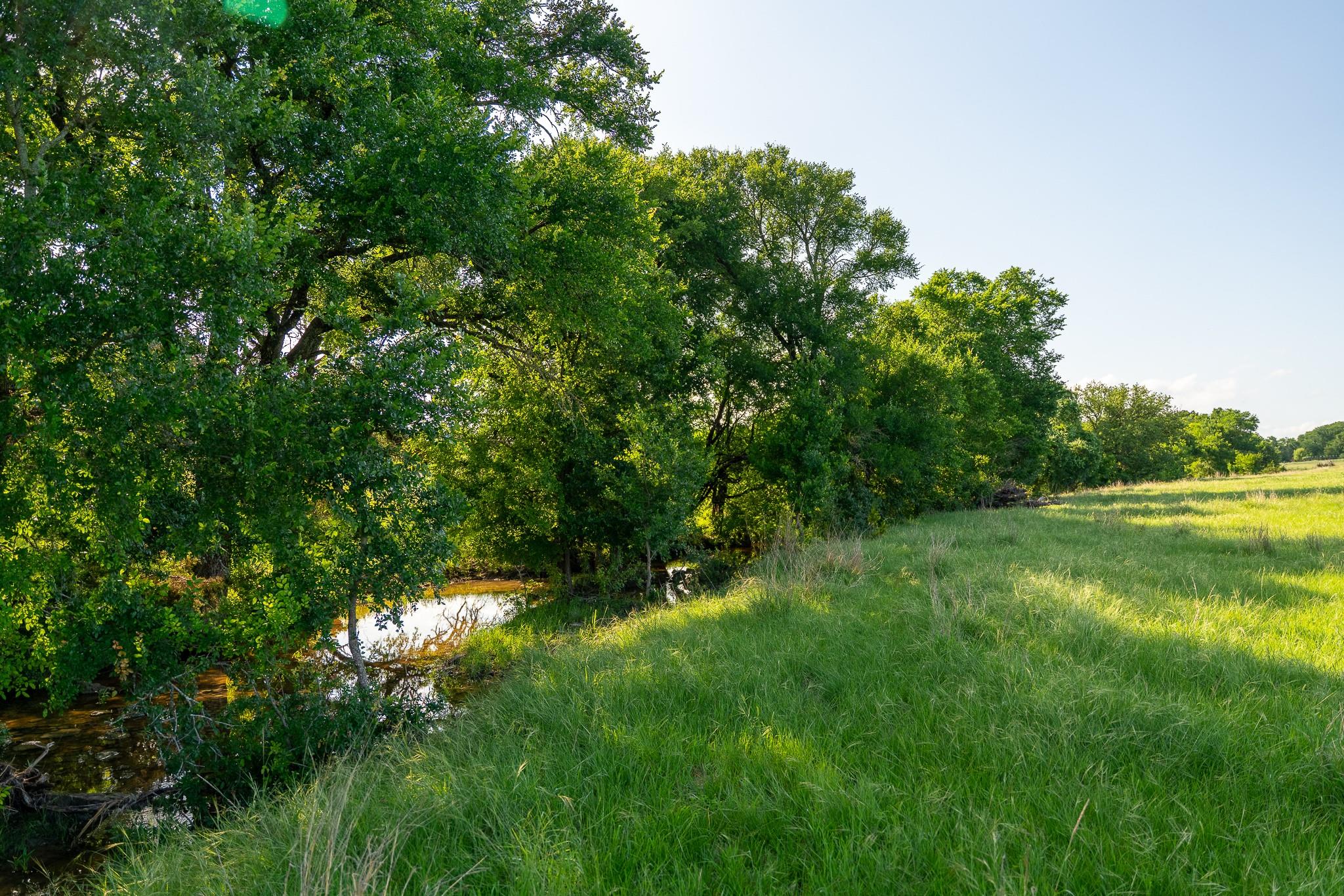 5950 Moccasin Bend Rd, Gatesville, TX 76528