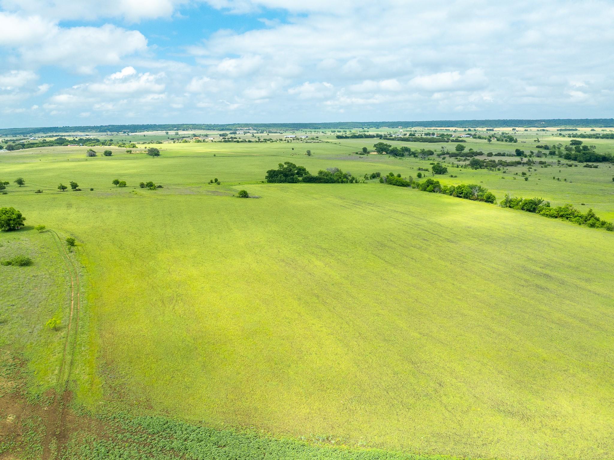 5950 Moccasin Bend Rd, Gatesville, TX 76528