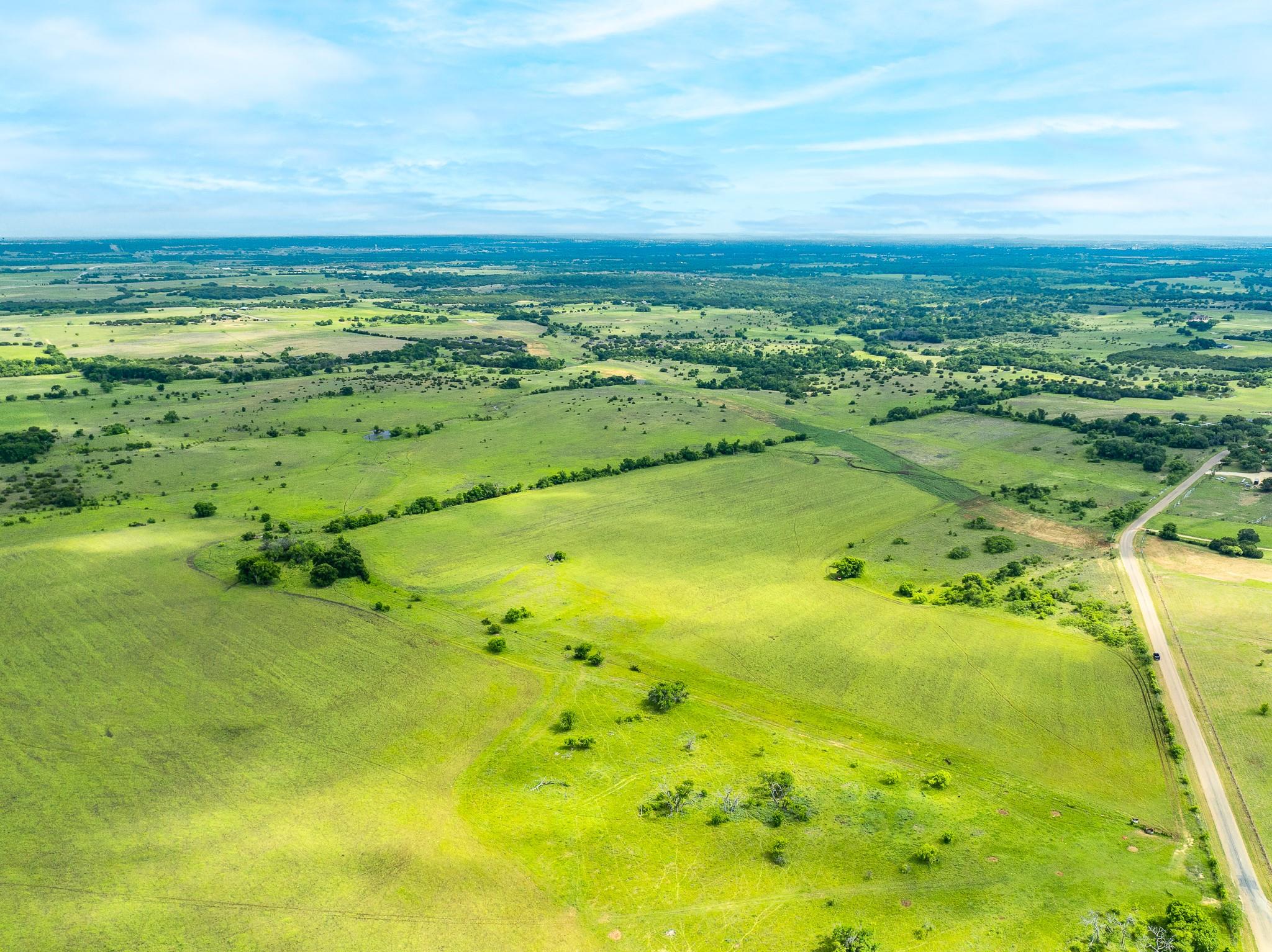 5950 Moccasin Bend Rd, Gatesville, TX 76528