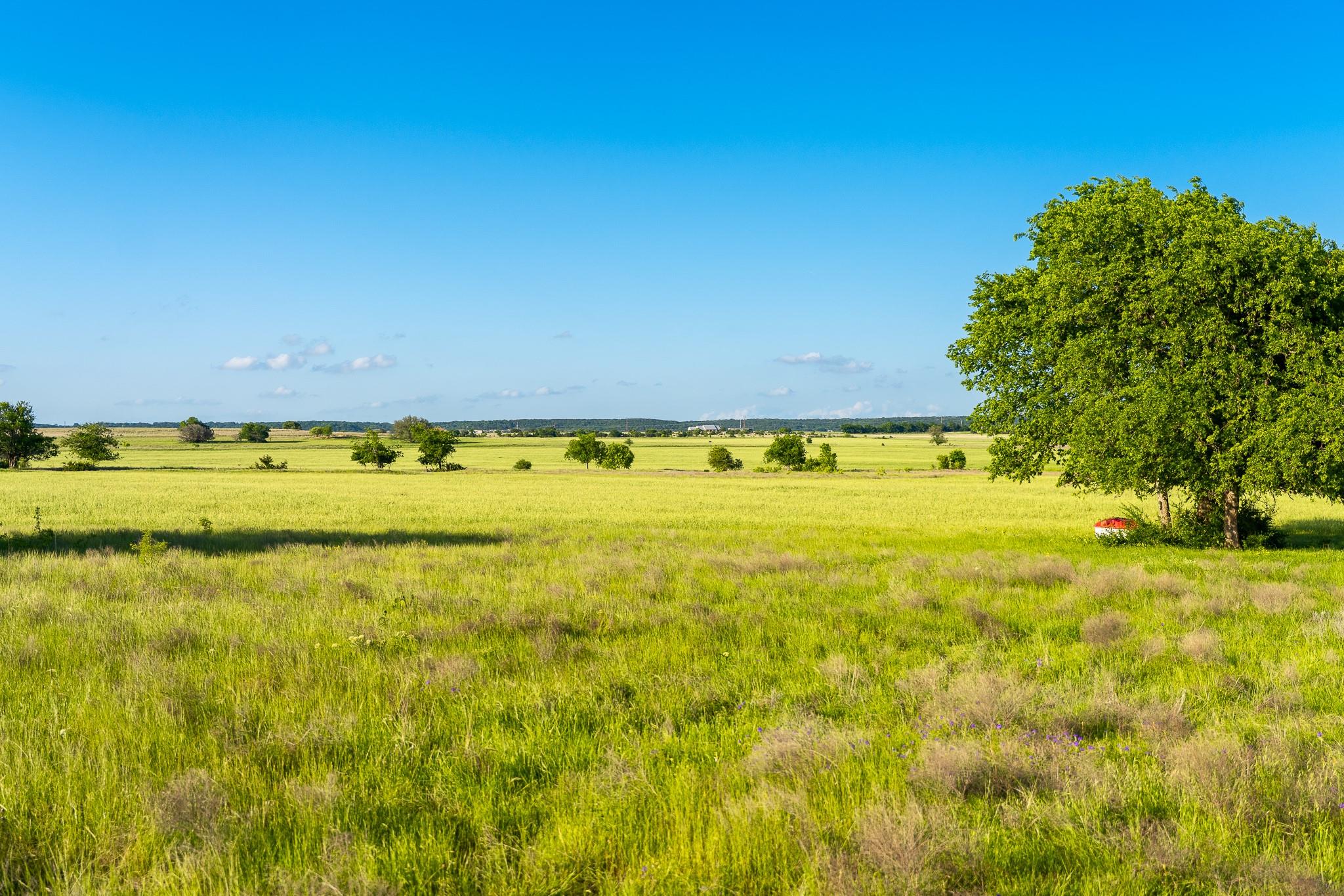 5950 Moccasin Bend Rd, Gatesville, TX 76528