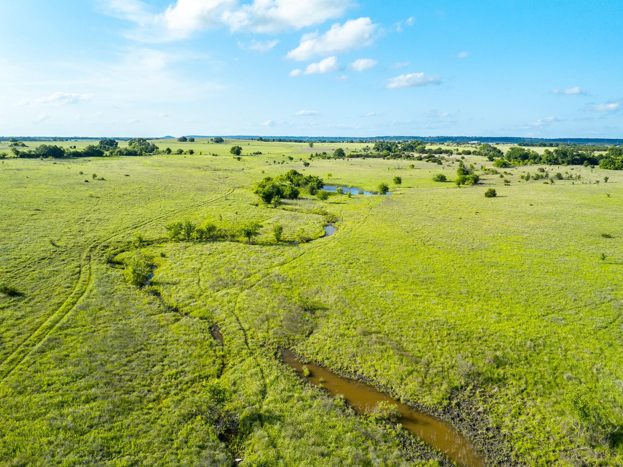 5950 Moccasin Bend Rd, Gatesville, TX 76528
