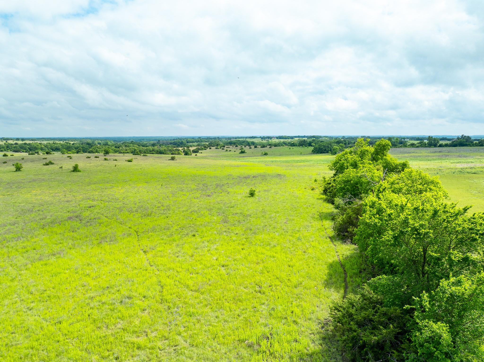 5950 Moccasin Bend Rd, Gatesville, TX 76528
