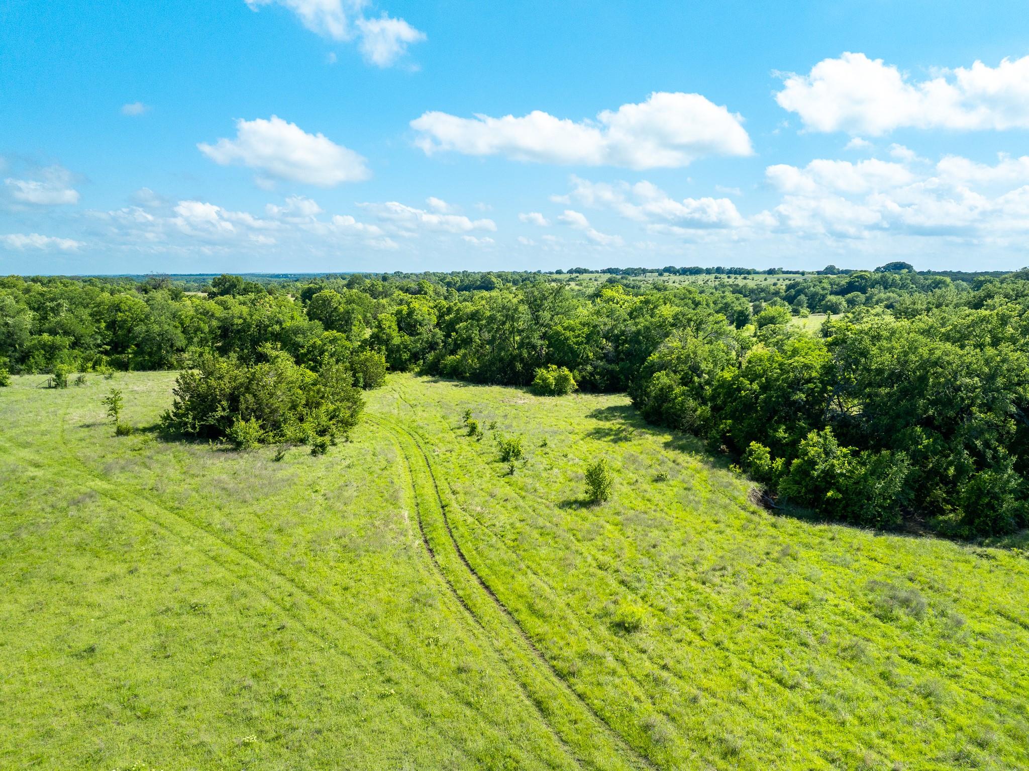 5950 Moccasin Bend Rd, Gatesville, TX 76528