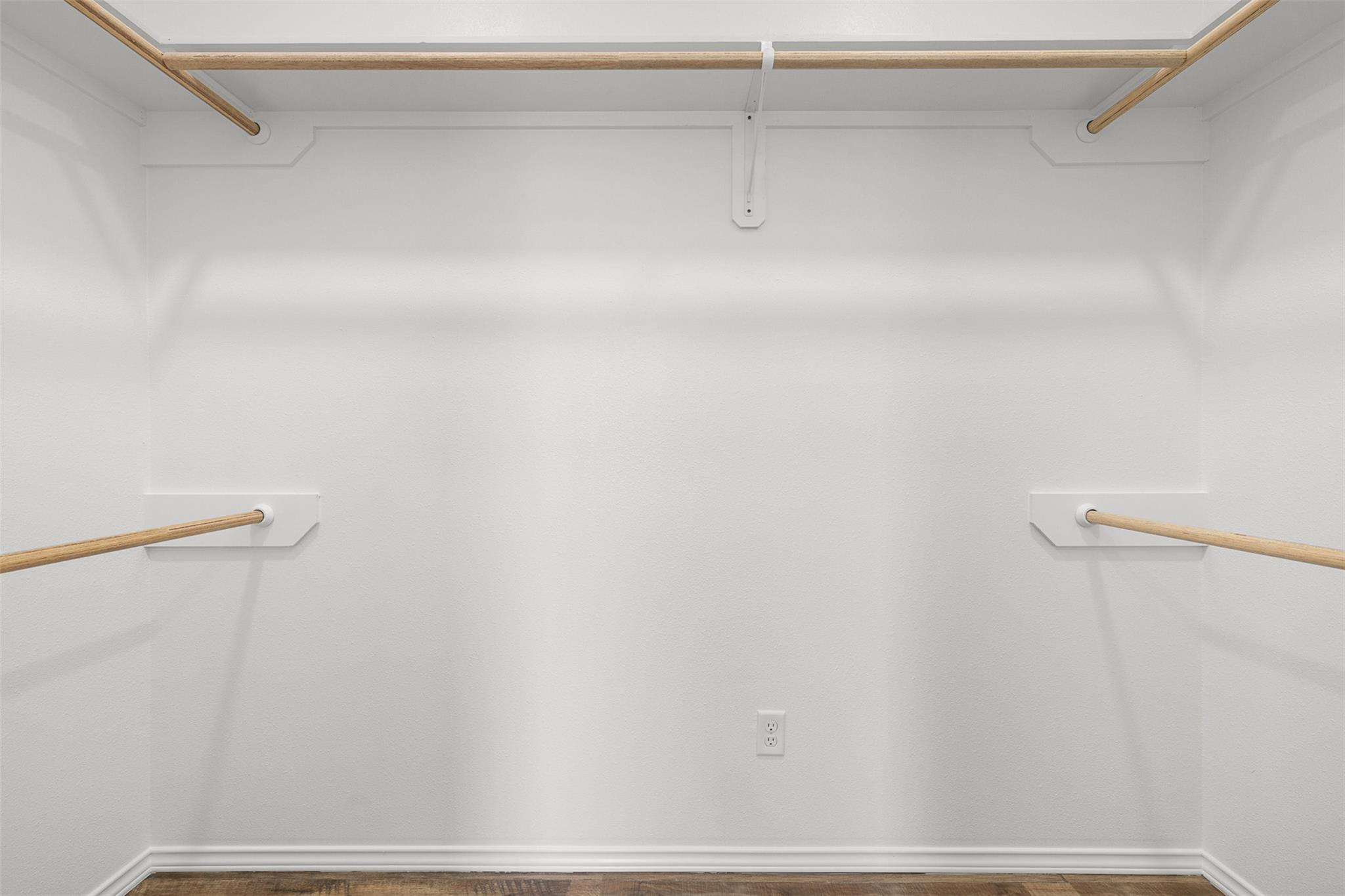 1110 Caldwell, Lexington, TX 78947