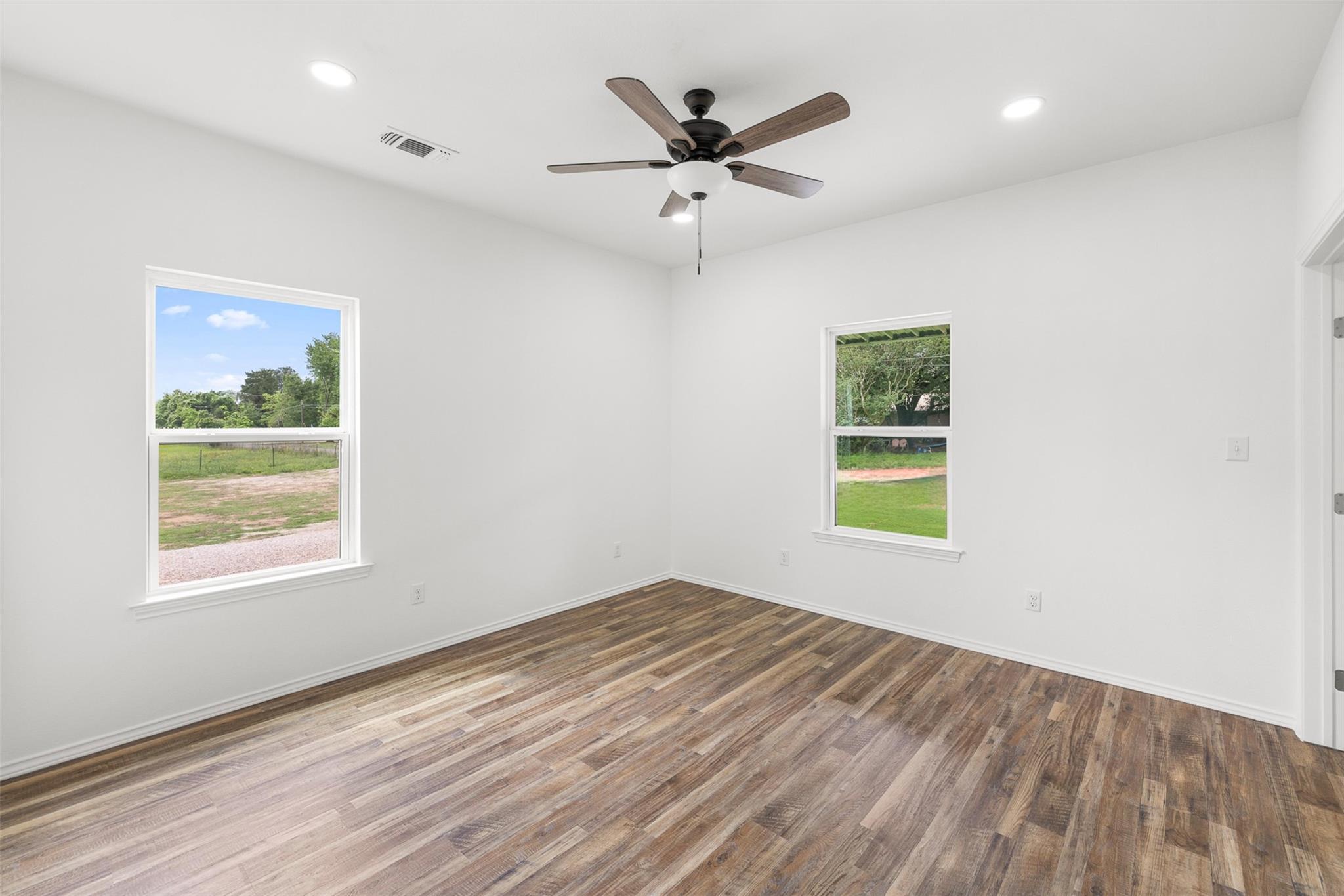 1110 Caldwell, Lexington, TX 78947