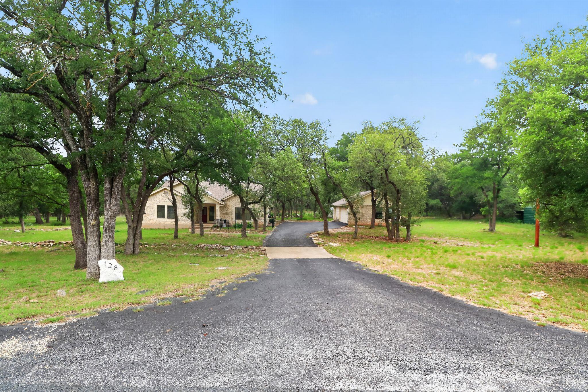 128 Mockingbird Ln, Georgetown, TX 78633