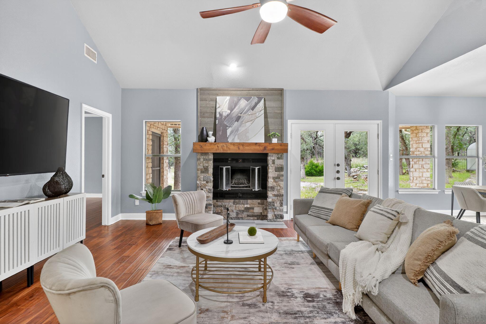 128 Mockingbird Ln, Georgetown, TX 78633