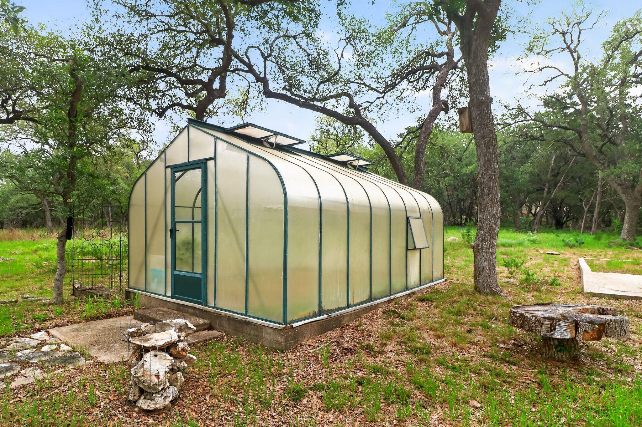 128 Mockingbird Ln, Georgetown, TX 78633