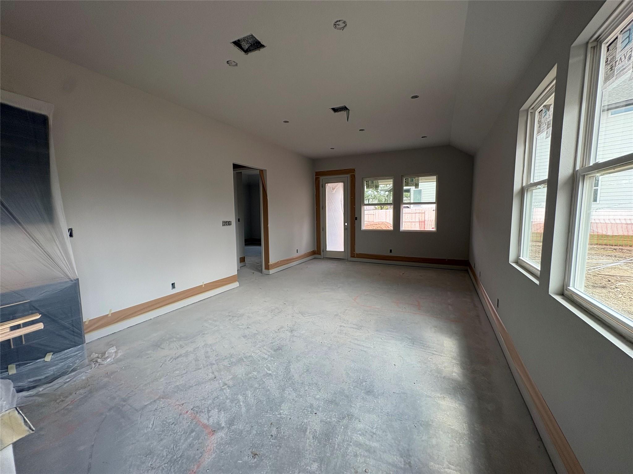 181 Ranier Way, Dripping Springs, TX 78620