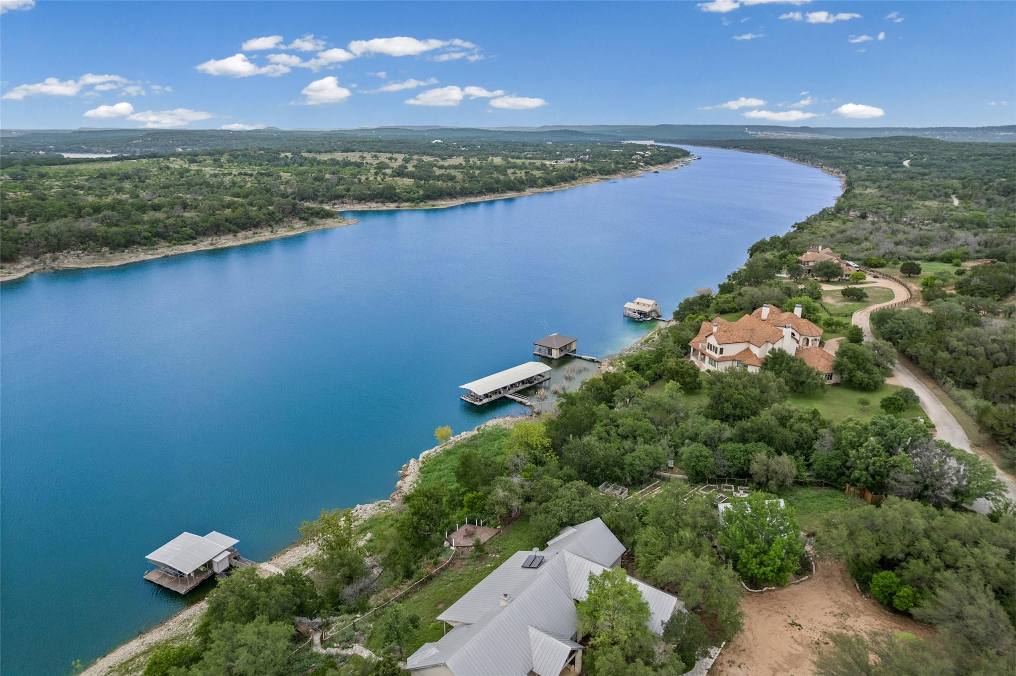 1449 Las Entradas Dr, Spicewood, TX 78669