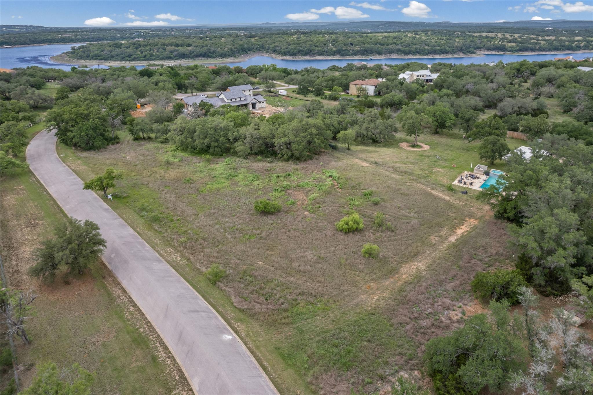 1449 Las Entradas Dr, Spicewood, TX 78669