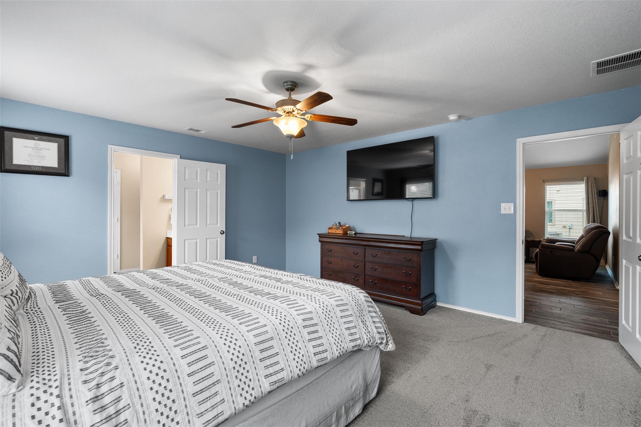 137 Barn Owl Loop, Leander, TX 78641