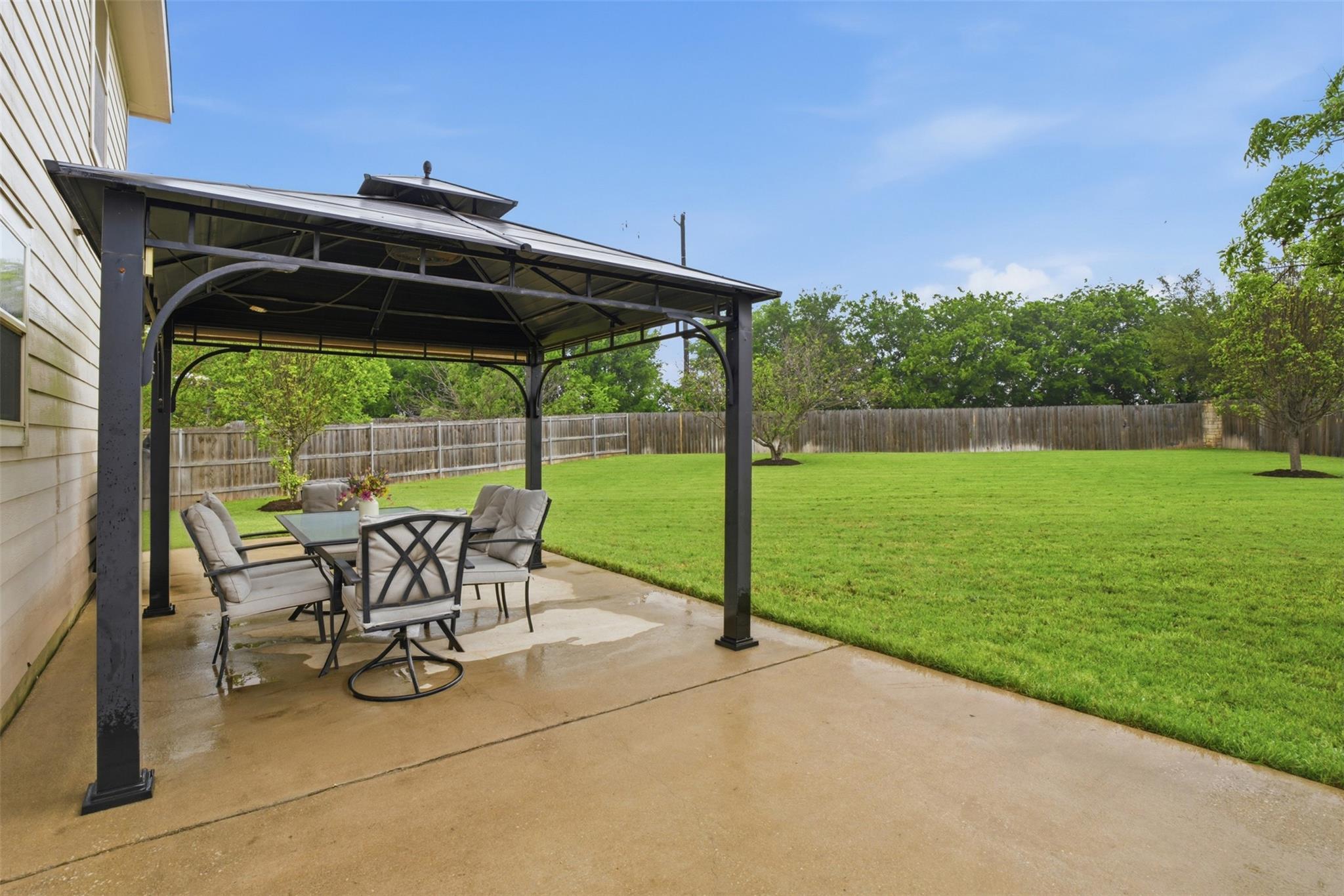137 Barn Owl Loop, Leander, TX 78641