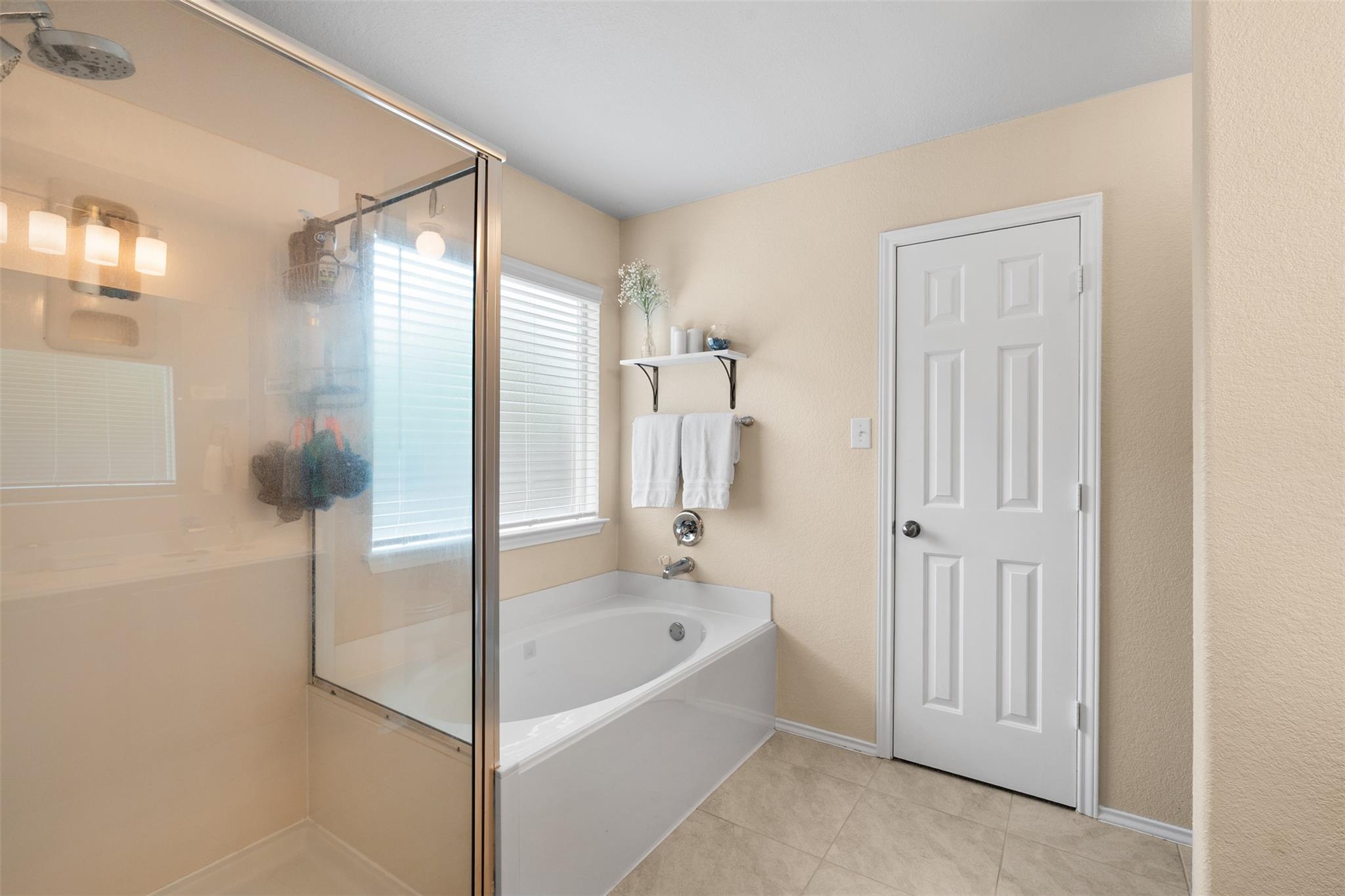 137 Barn Owl Loop, Leander, TX 78641