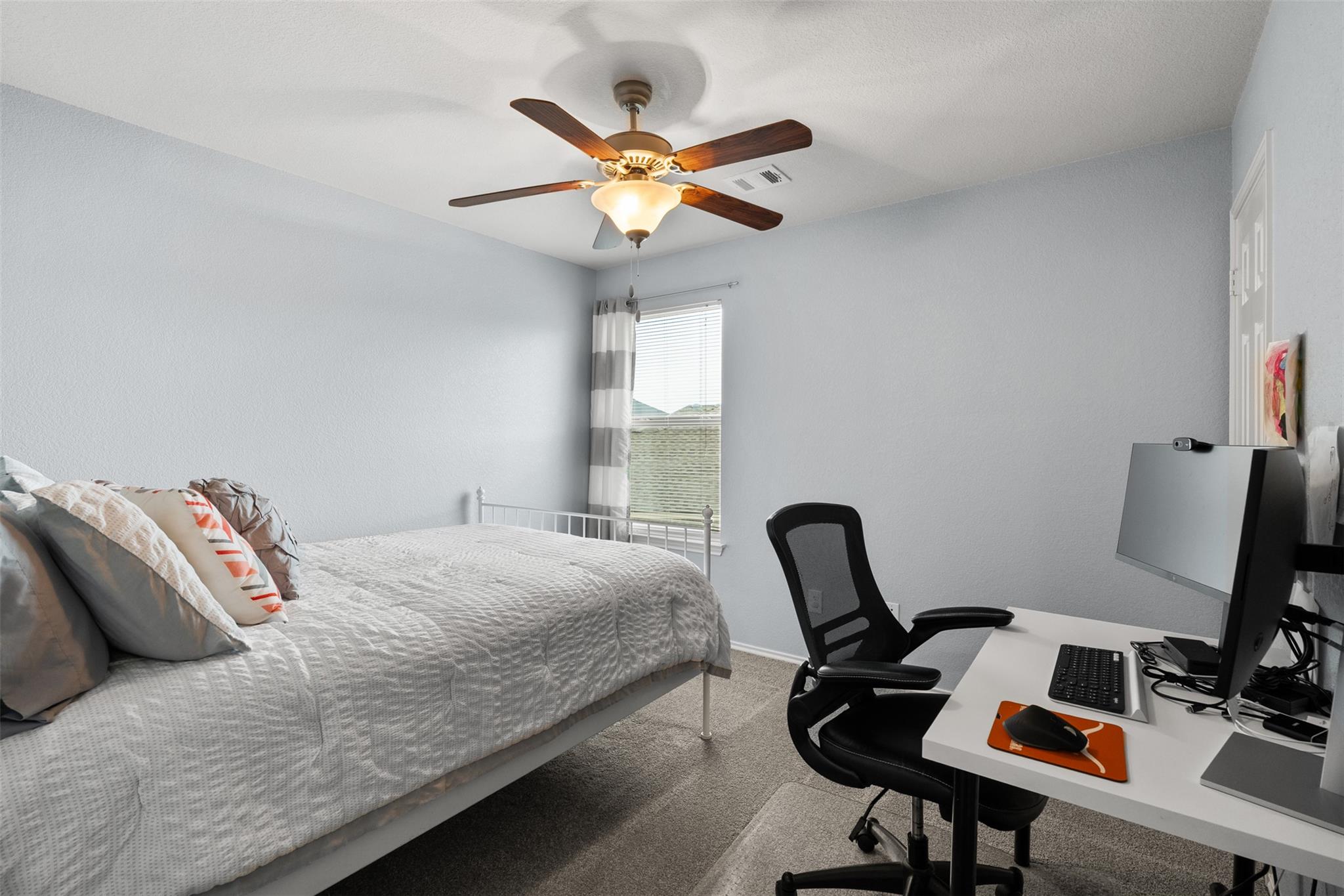 137 Barn Owl Loop, Leander, TX 78641
