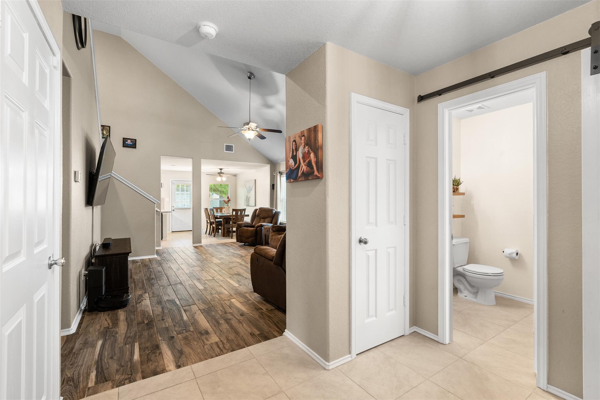 137 Barn Owl Loop, Leander, TX 78641
