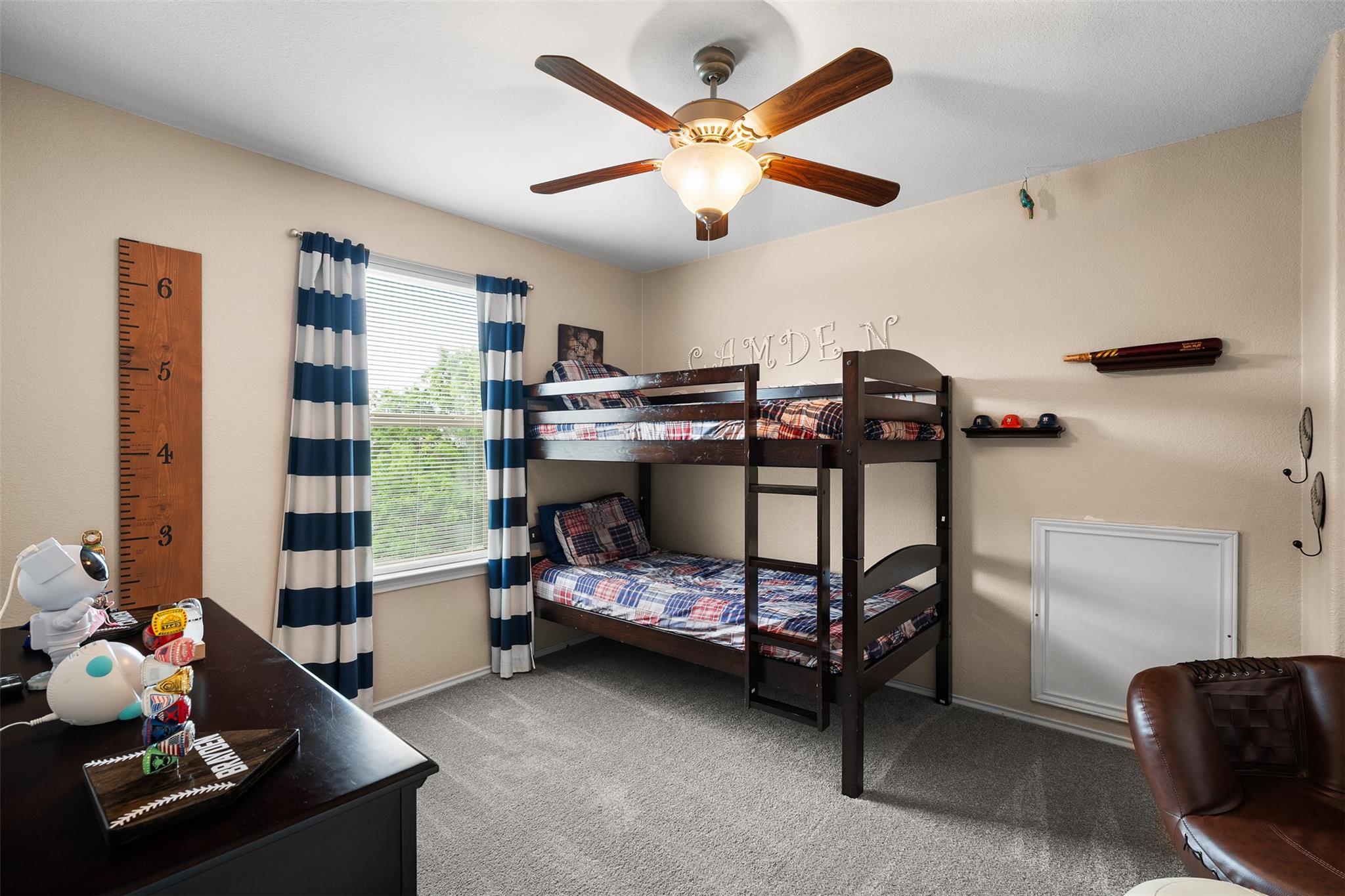137 Barn Owl Loop, Leander, TX 78641