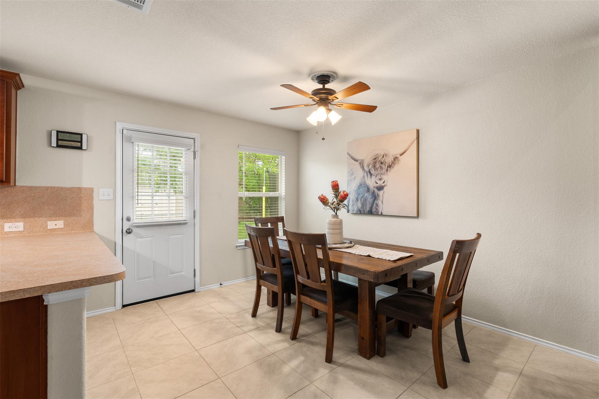 137 Barn Owl Loop, Leander, TX 78641