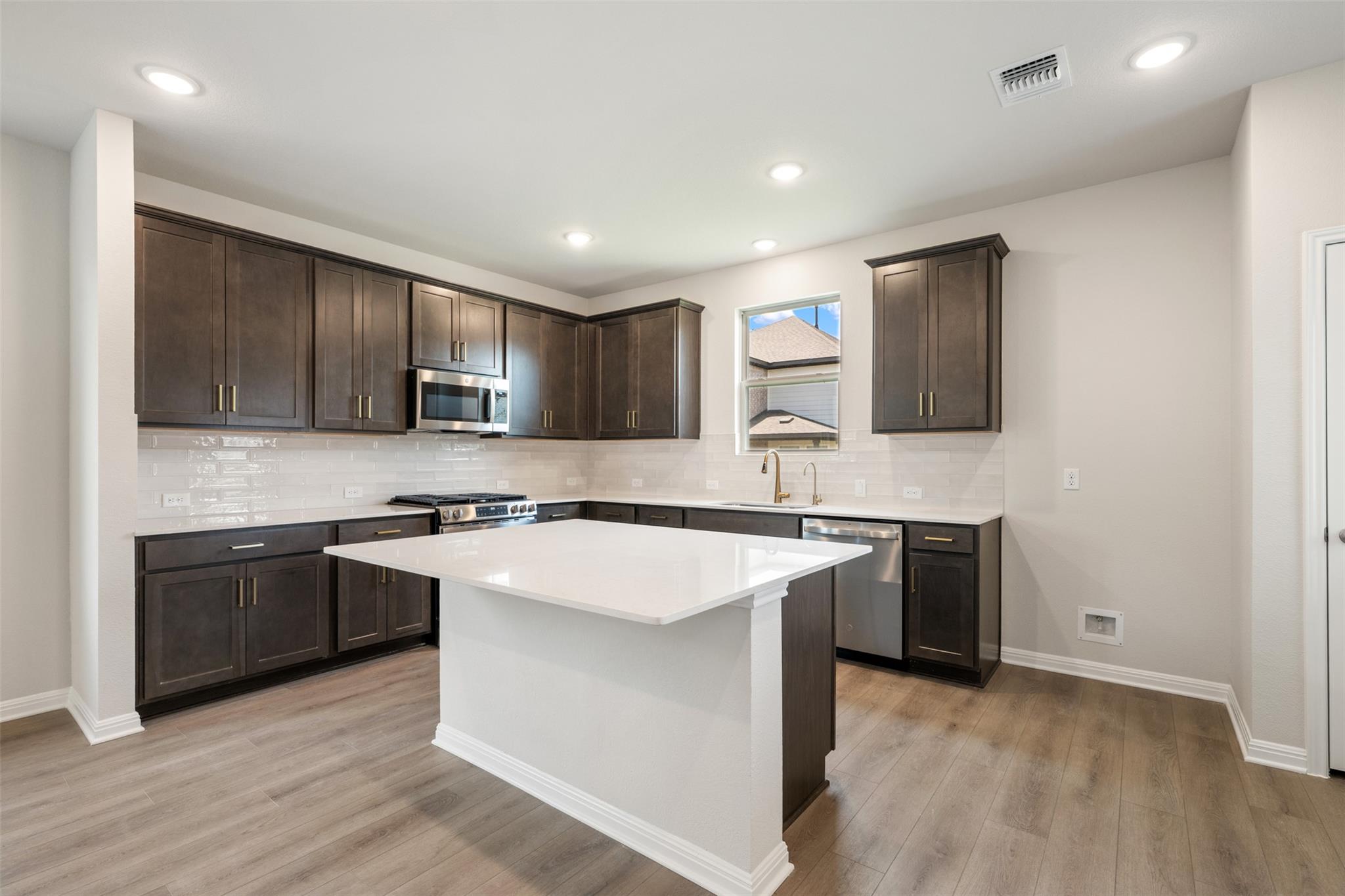 128 Lions Tail Cv, San Marcos, TX 78666