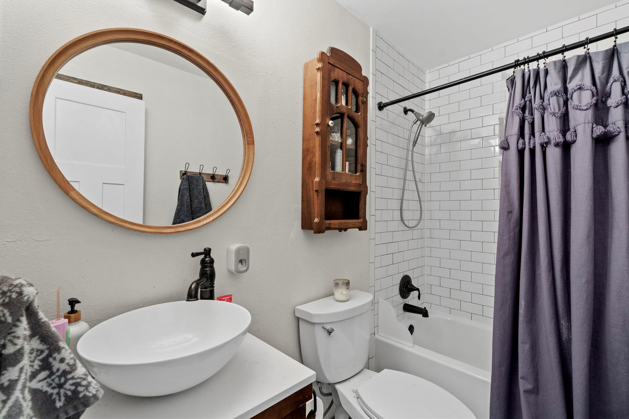 10006 Janet Loop, Dripping Springs, TX 78620