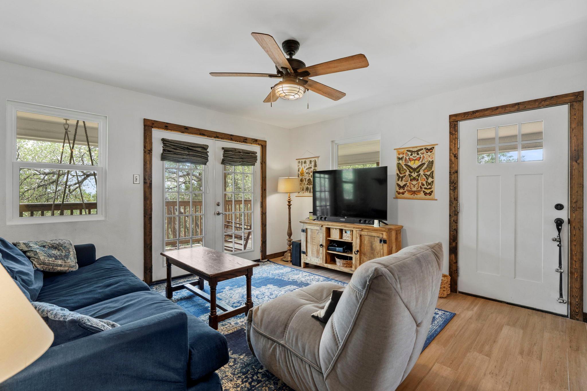 10006 Janet Loop, Dripping Springs, TX 78620