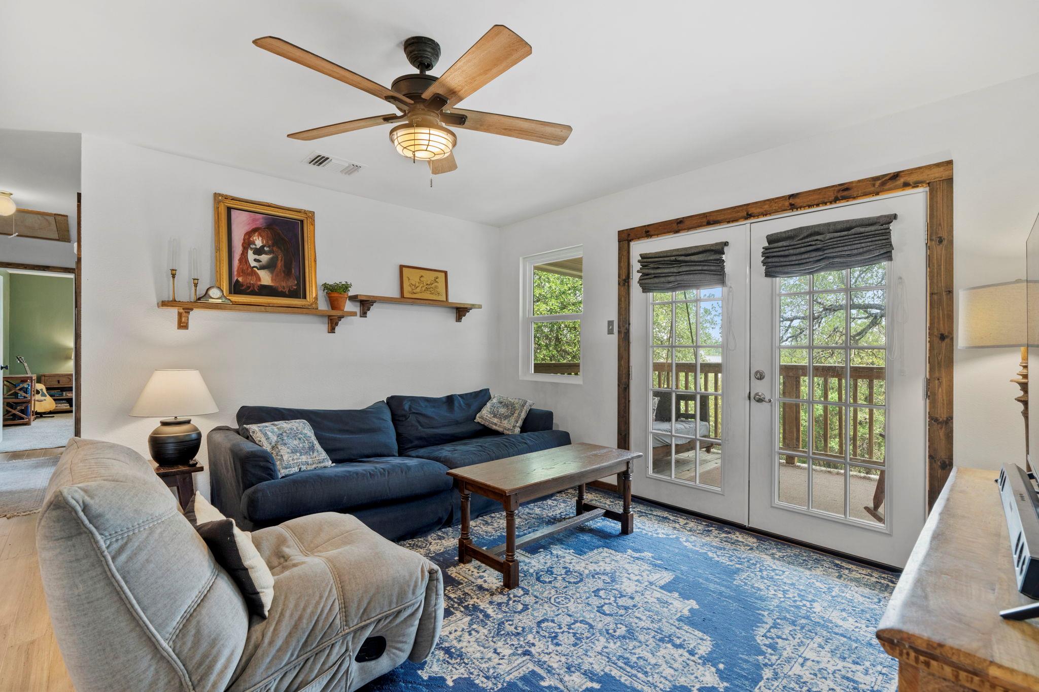 10006 Janet Loop, Dripping Springs, TX 78620