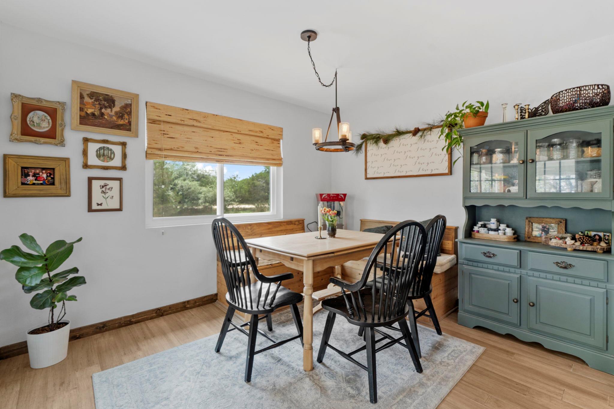 10006 Janet Loop, Dripping Springs, TX 78620