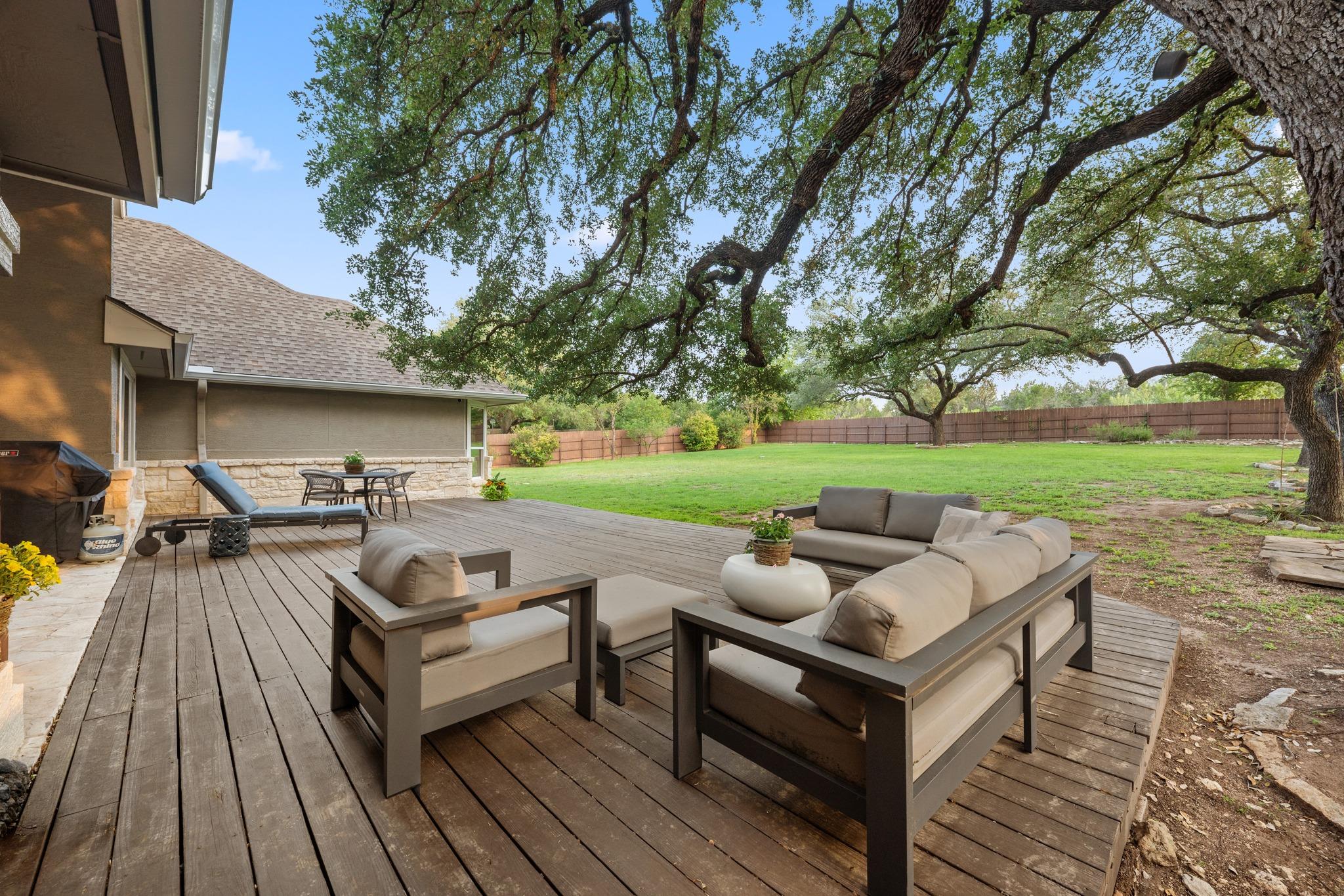 12007 Colleyville Dr, Bee Cave, TX 78738