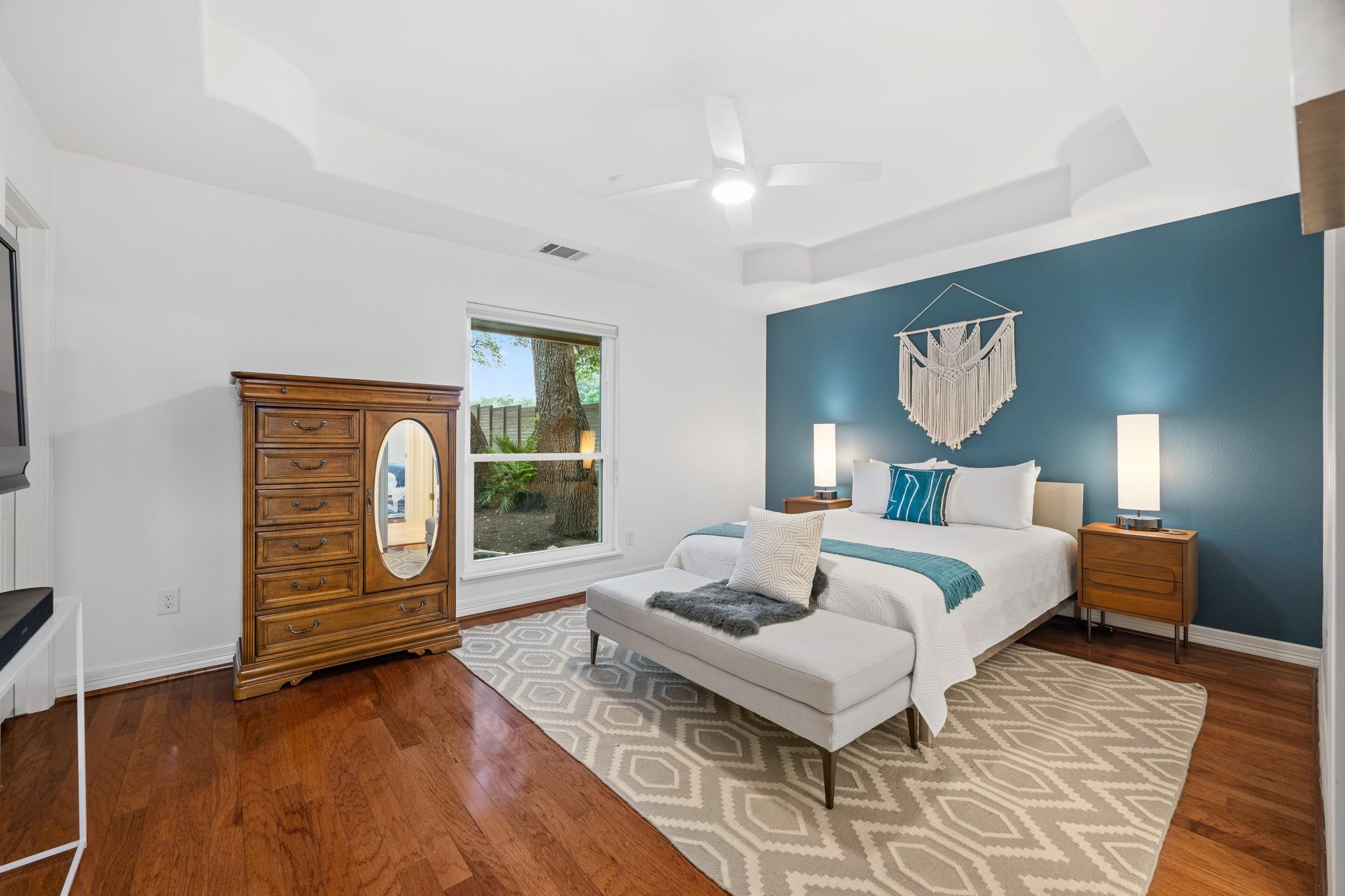 12007 Colleyville Dr, Bee Cave, TX 78738