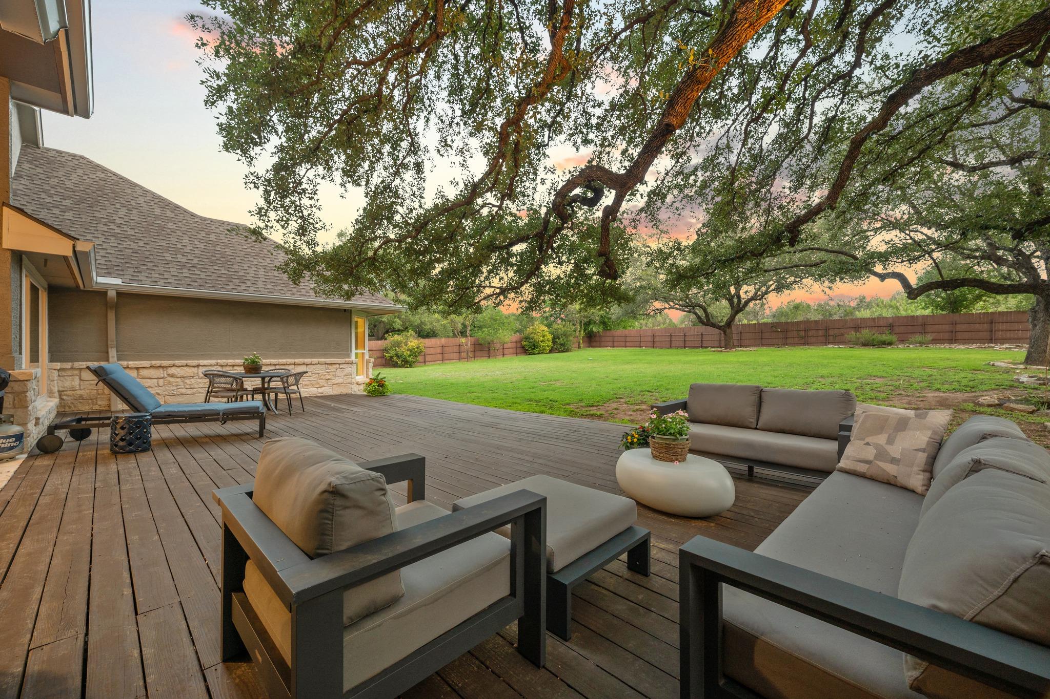 12007 Colleyville Dr, Bee Cave, TX 78738