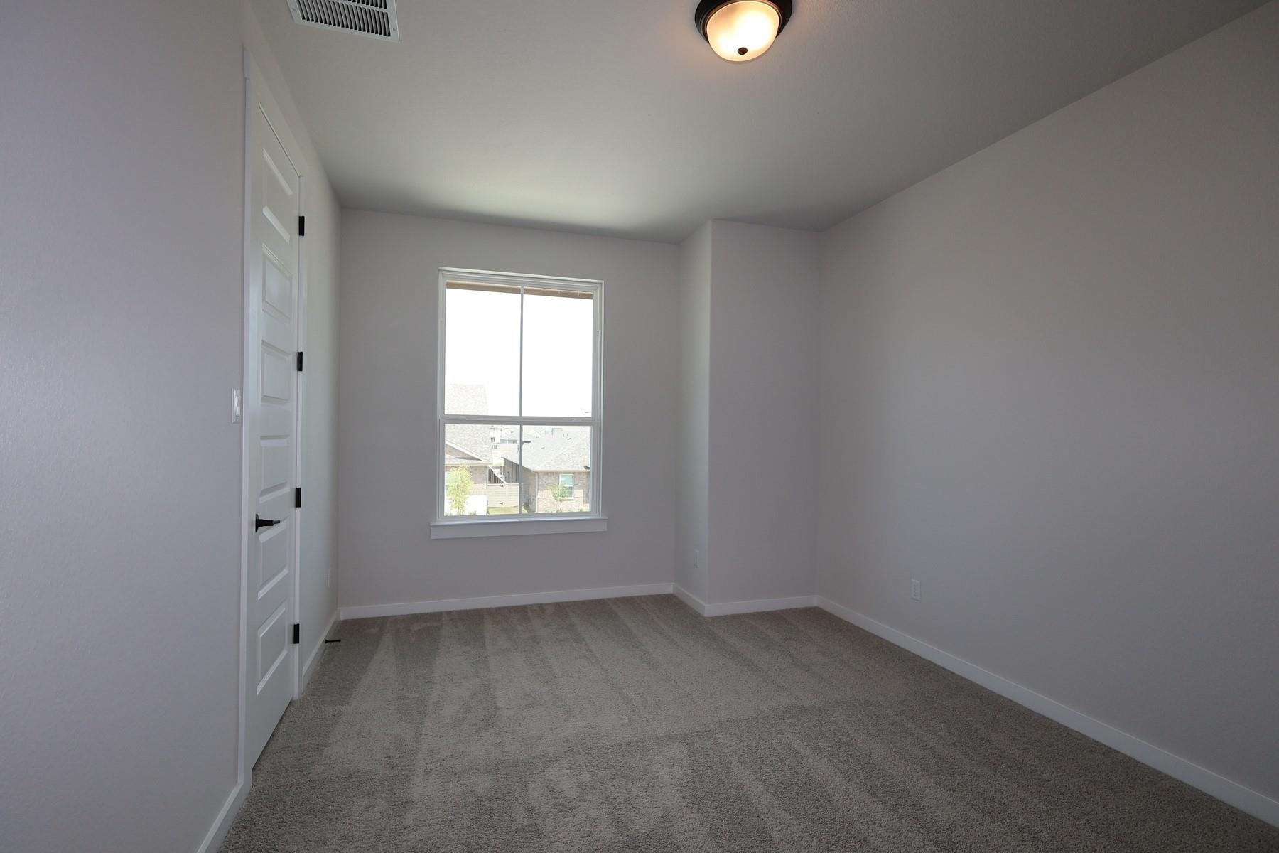 368 Brandywine Road, Hutto, TX 78634