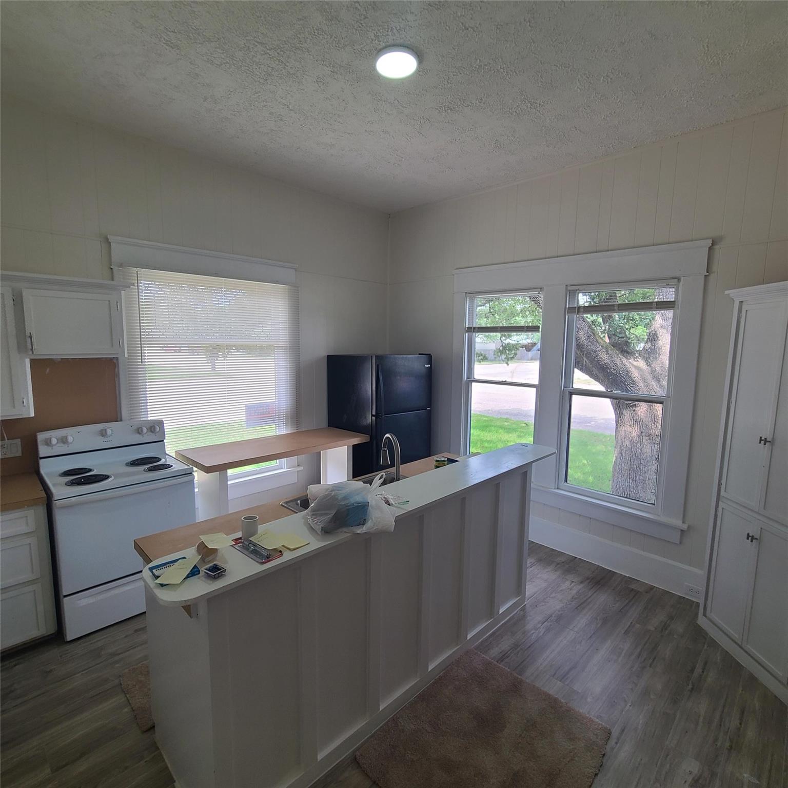 615 E Washington St, Giddings, TX 78942