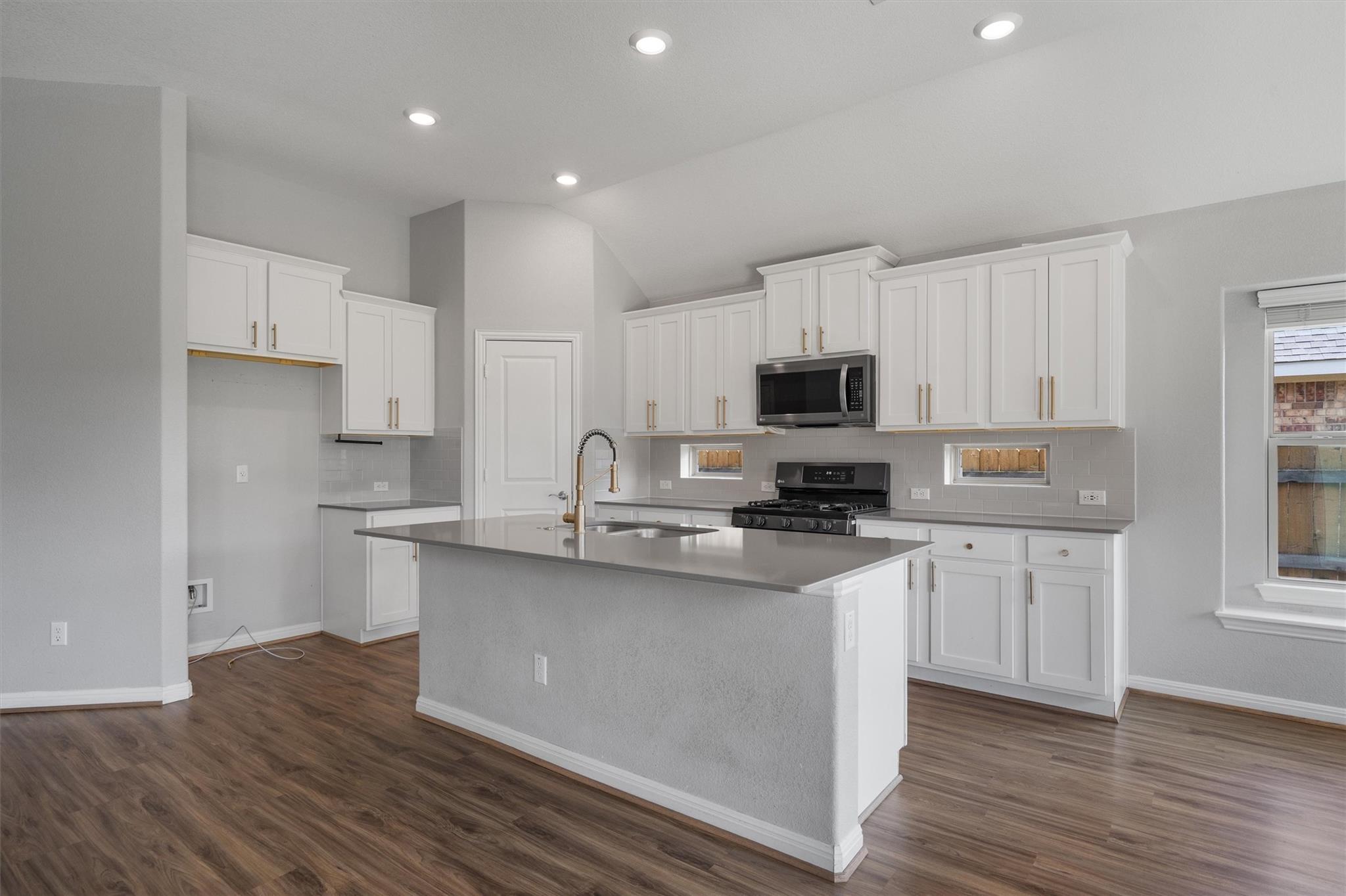 708 Hereford Loop, Hutto, TX 78634