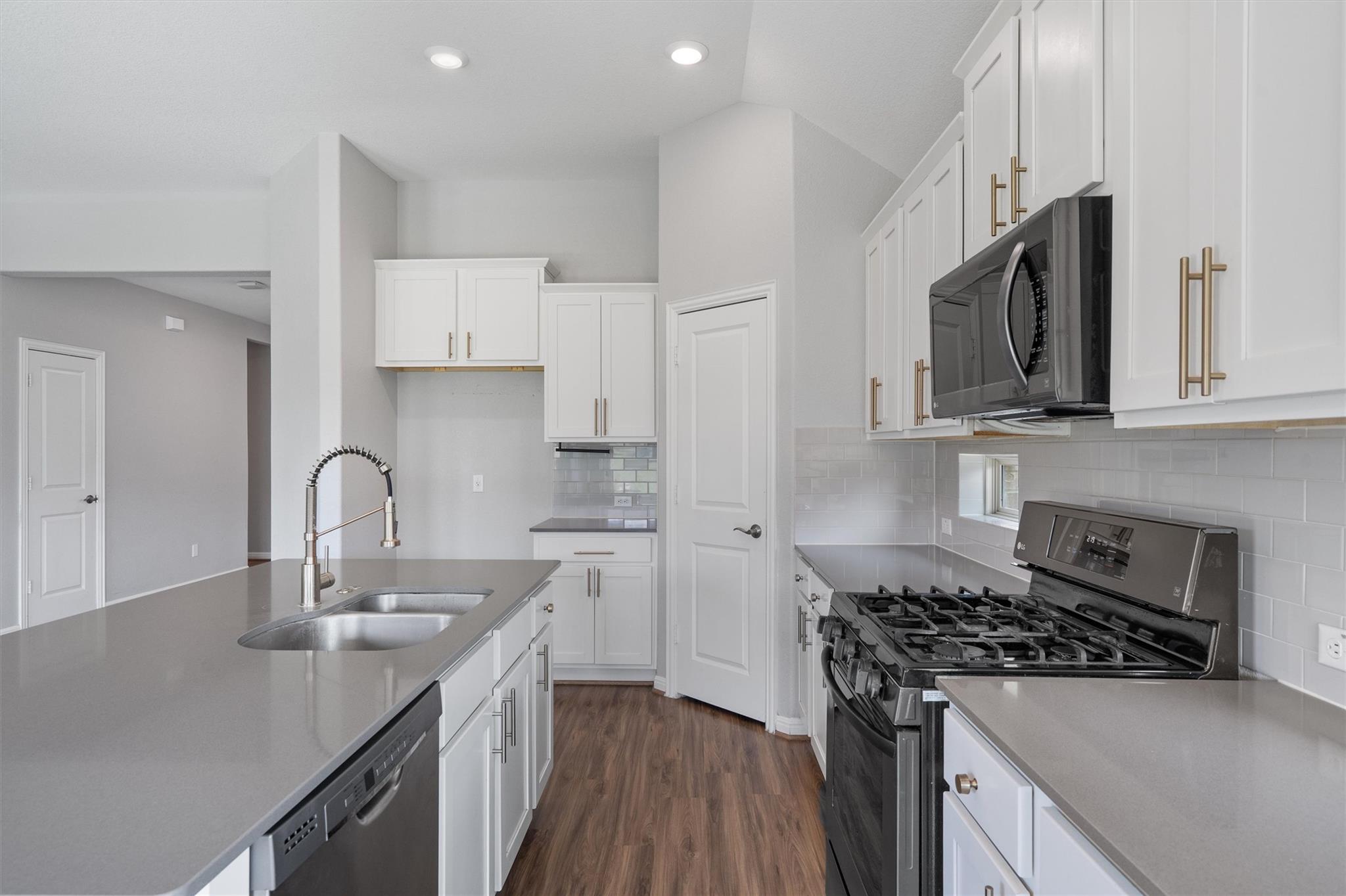 708 Hereford Loop, Hutto, TX 78634