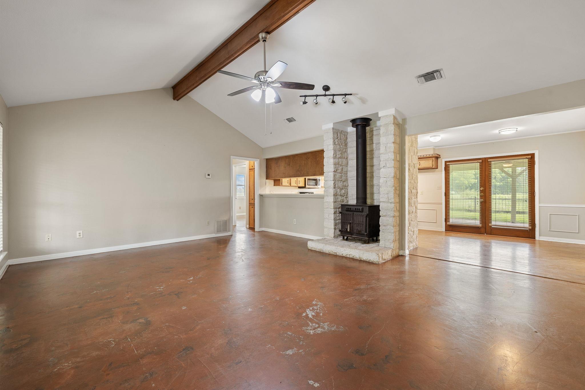 4265 County Road 123, Round Rock, TX 78664