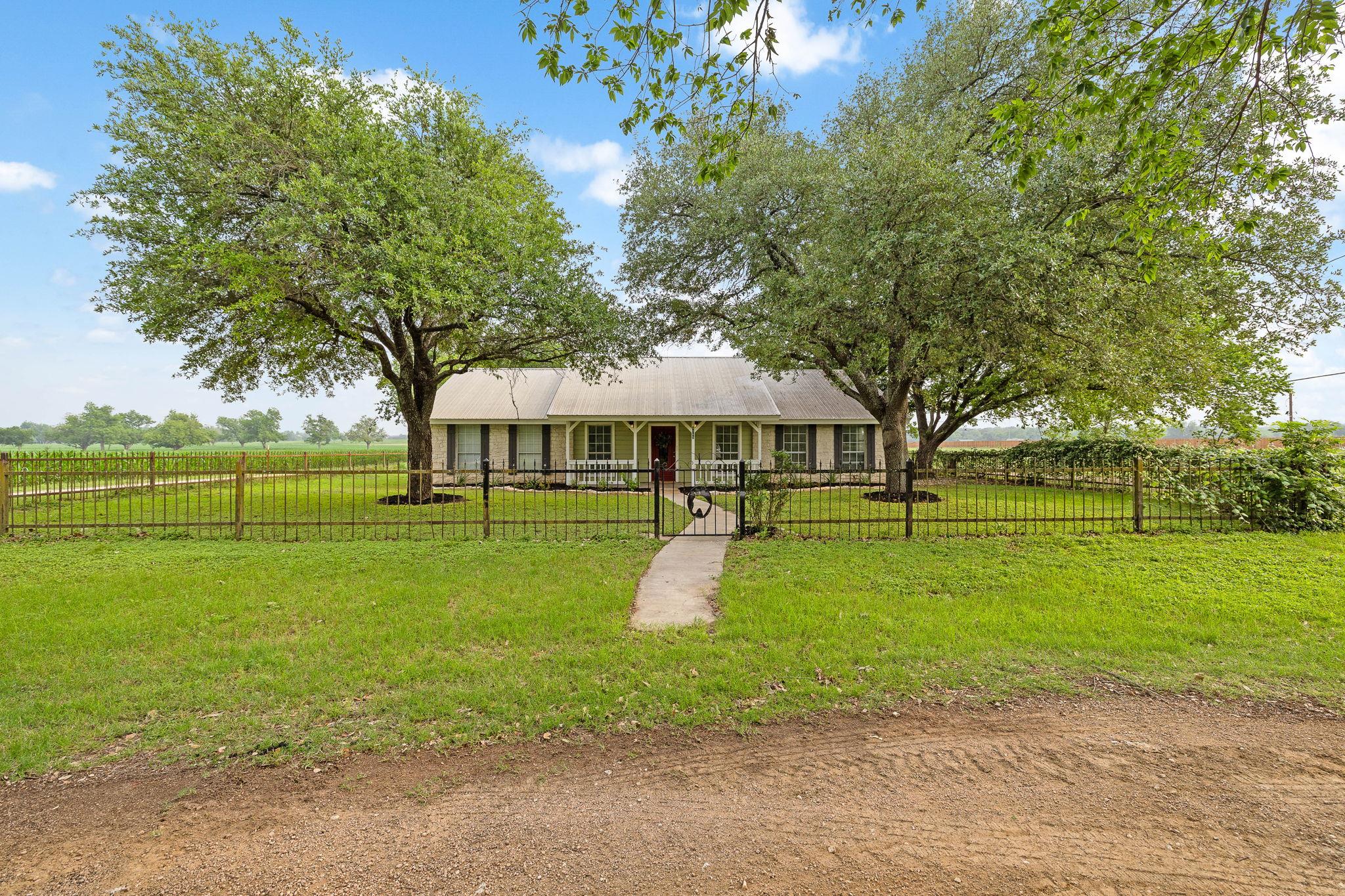 4265 County Road 123, Round Rock, TX 78664