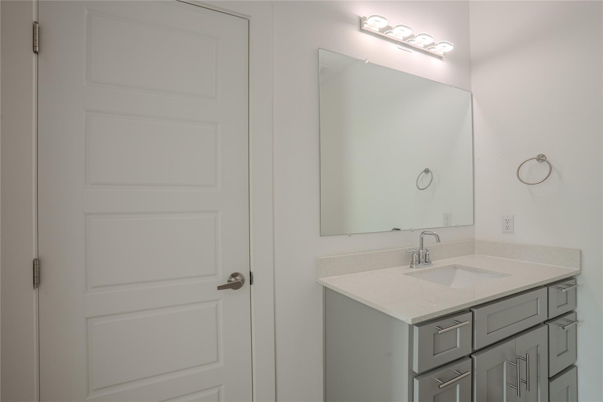 12500 Lamppost Ln # 16, Austin, TX 78727