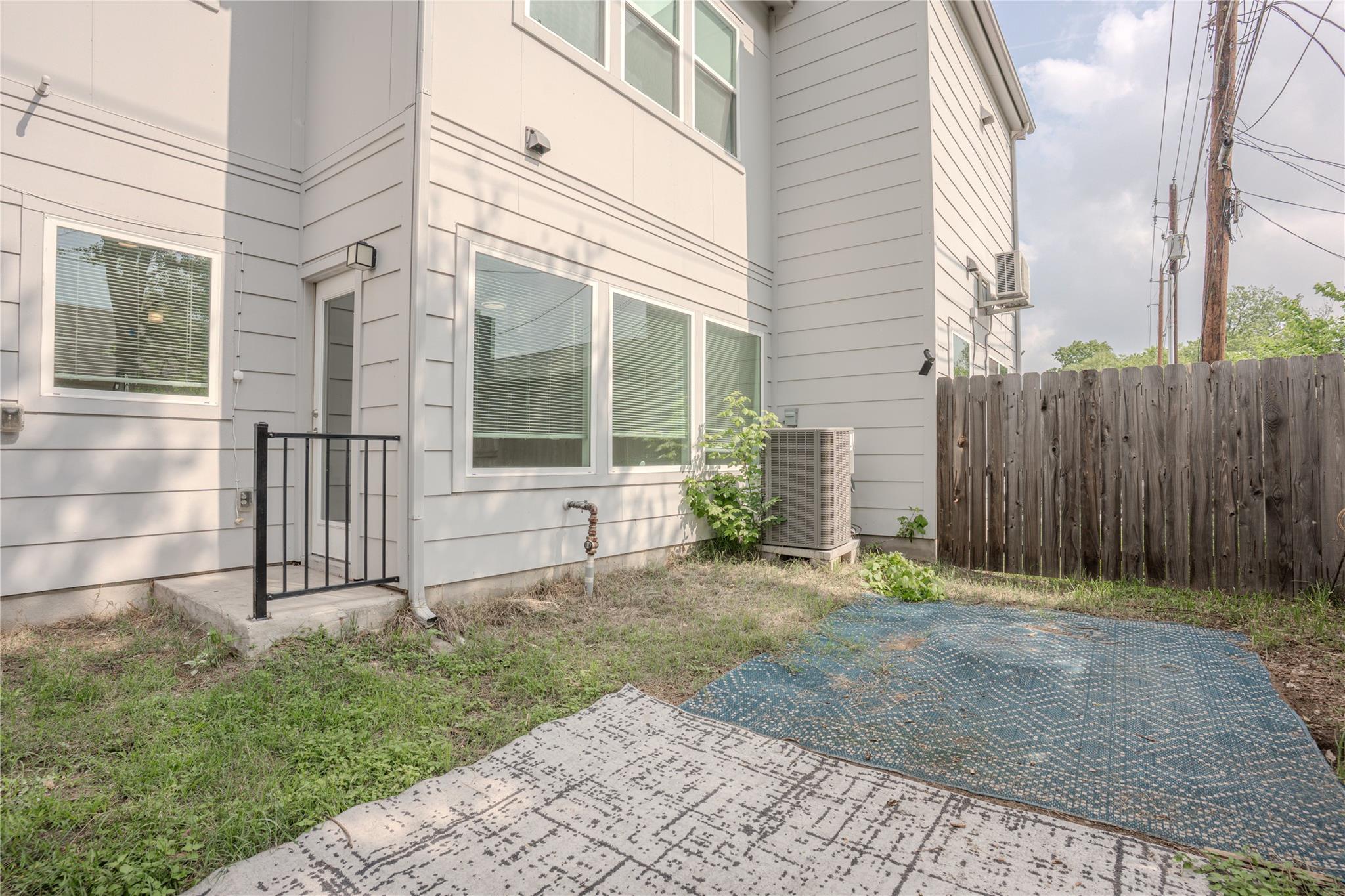 12500 Lamppost Ln # 16, Austin, TX 78727