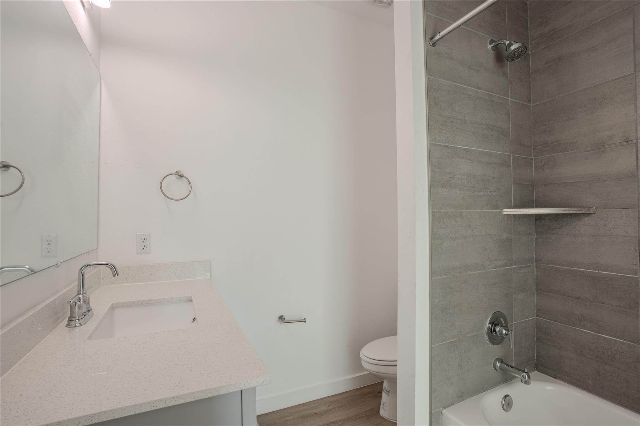 12500 Lamppost Ln # 16, Austin, TX 78727