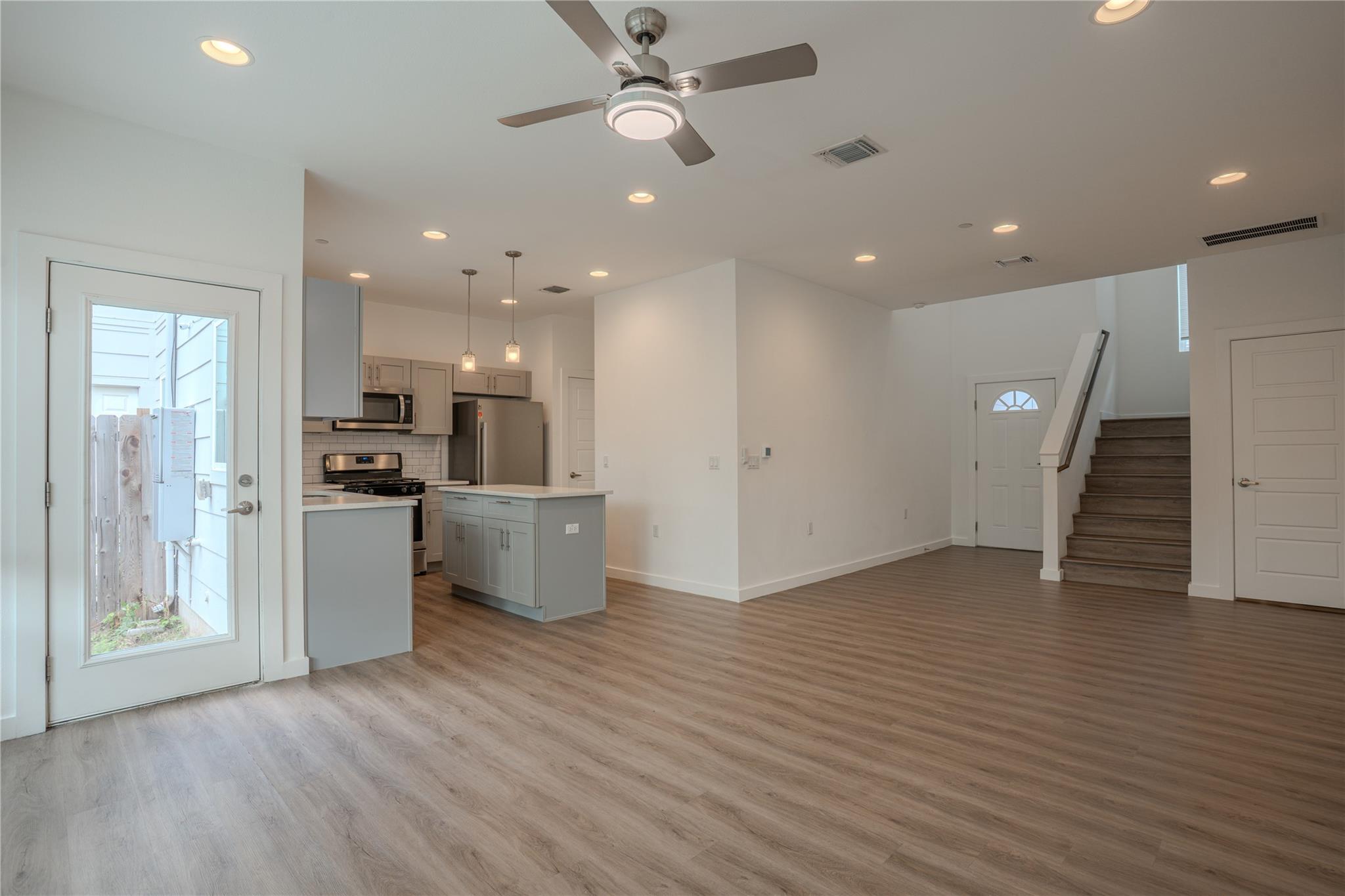 12500 Lamppost Ln # 16, Austin, TX 78727