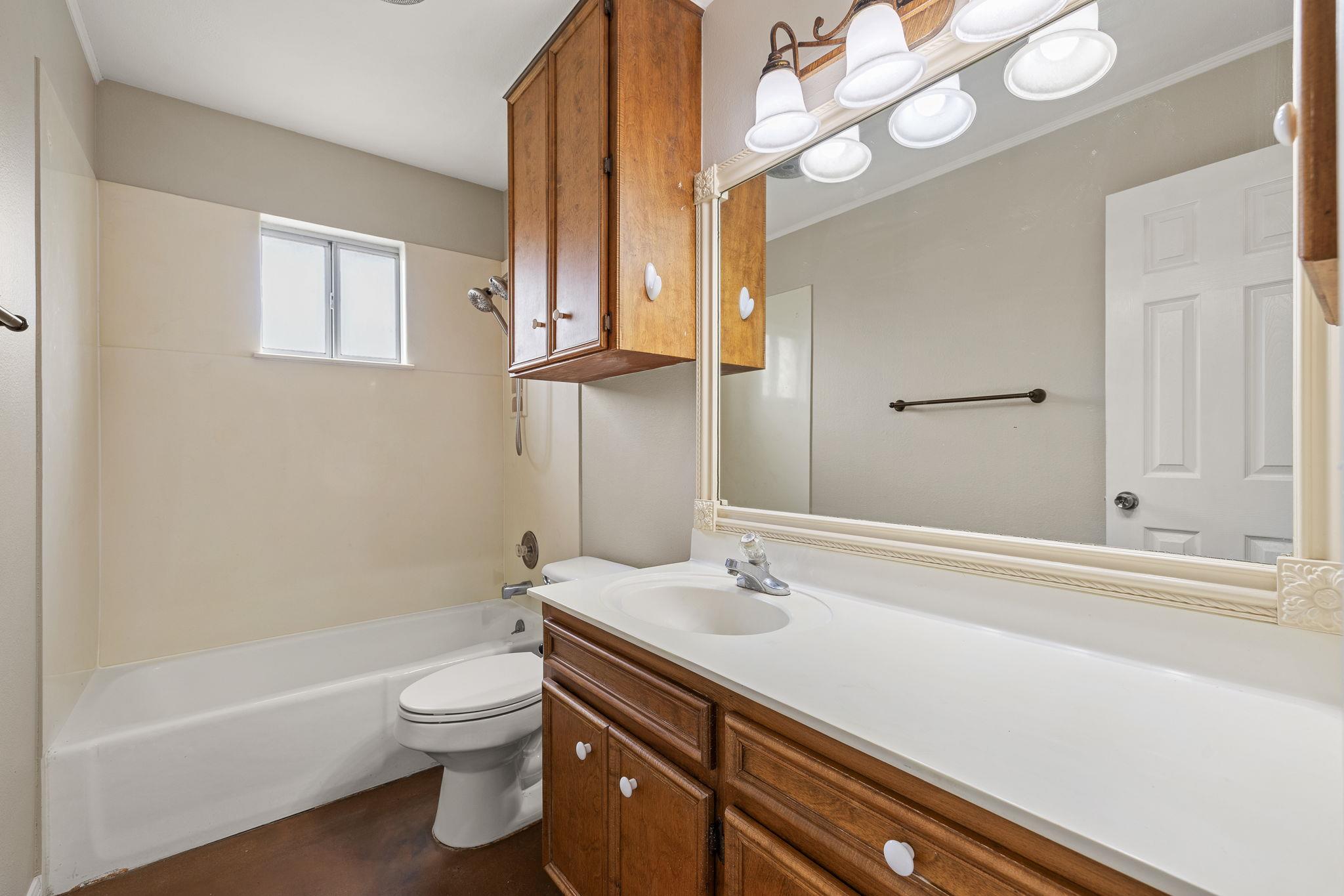4265 County Road 123, Round Rock, TX 78664