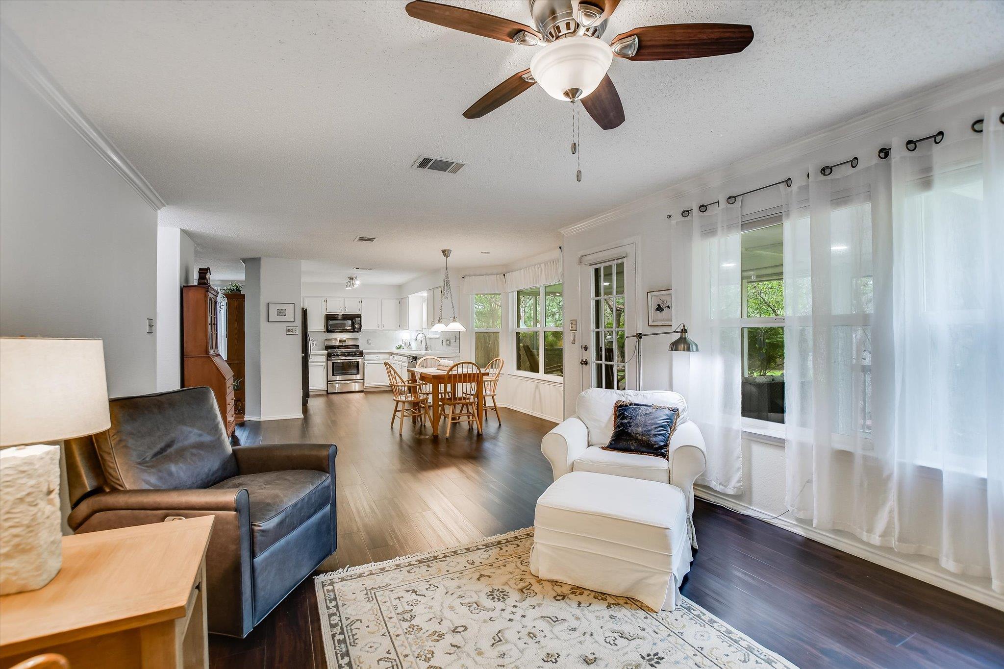 13216 Humphrey Dr, Austin, TX 78729