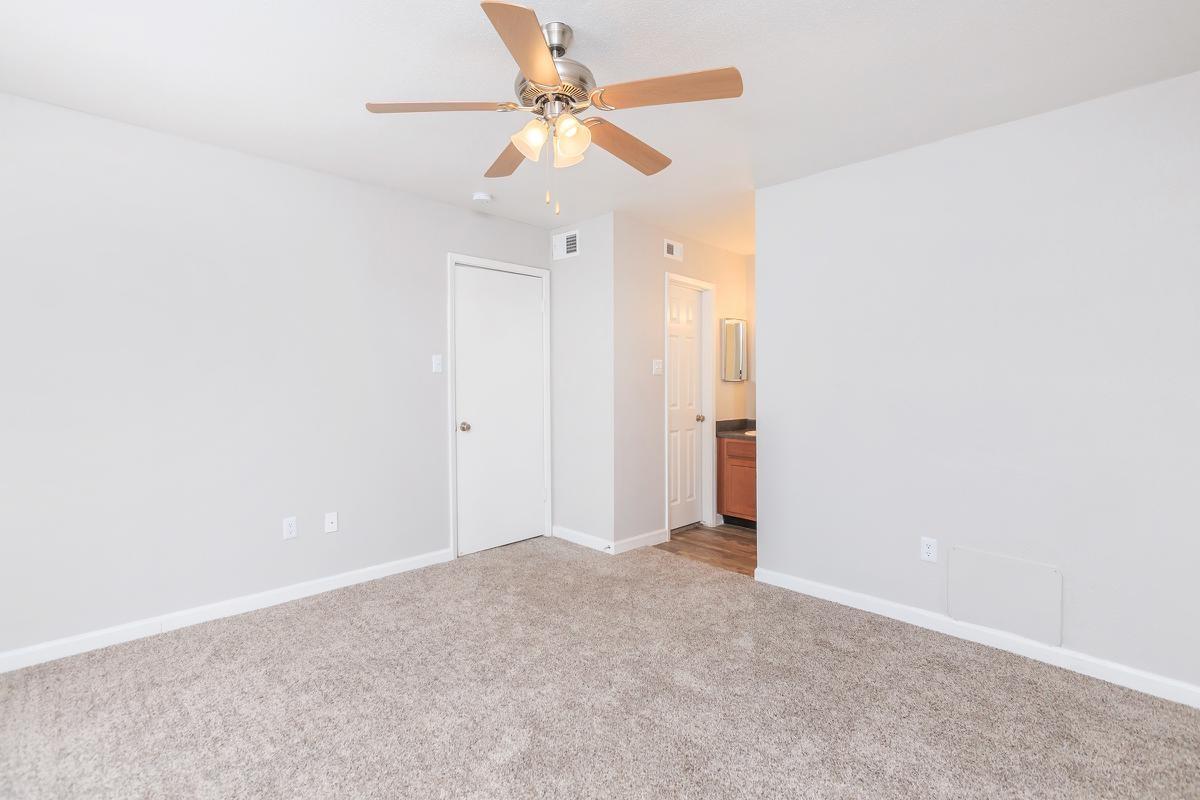 1300 Wilcrest Dr # 311, Houston, TX 77042