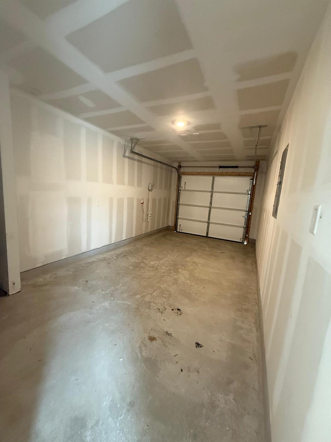 214 Kyanite Dr, Maxwell, TX 78656