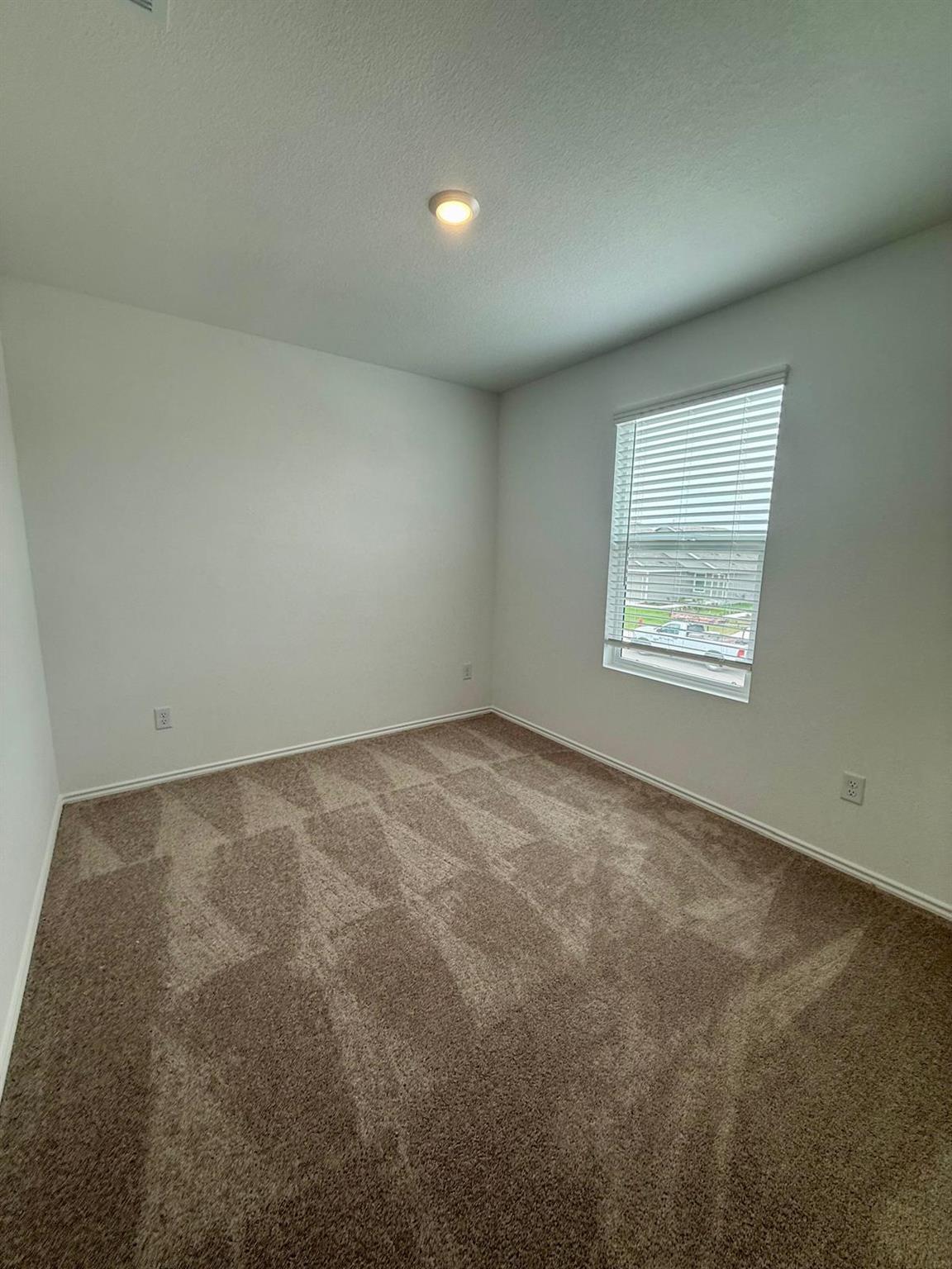 214 Kyanite Dr, Maxwell, TX 78656