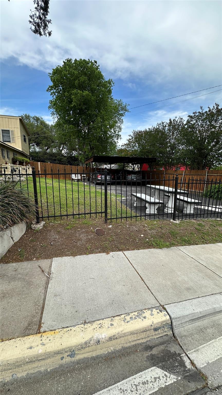 3116 E 12th St, Austin, TX 78702