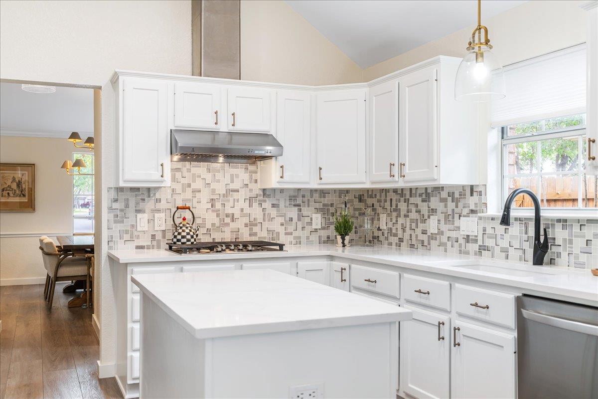 3616 Rocky Ford Dr, Austin, TX 78749
