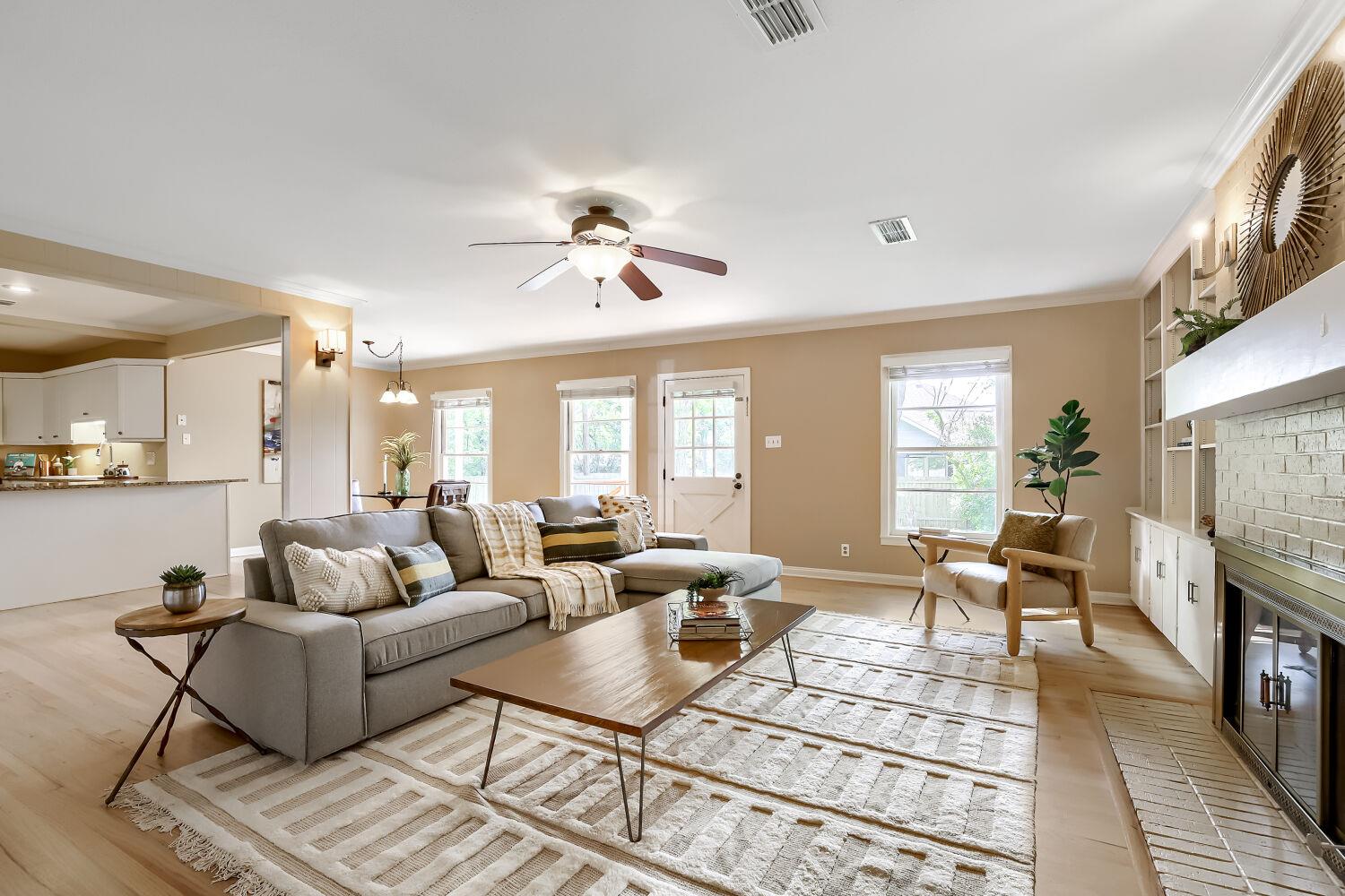 5702 Bull Creek Rd, Austin, TX 78756