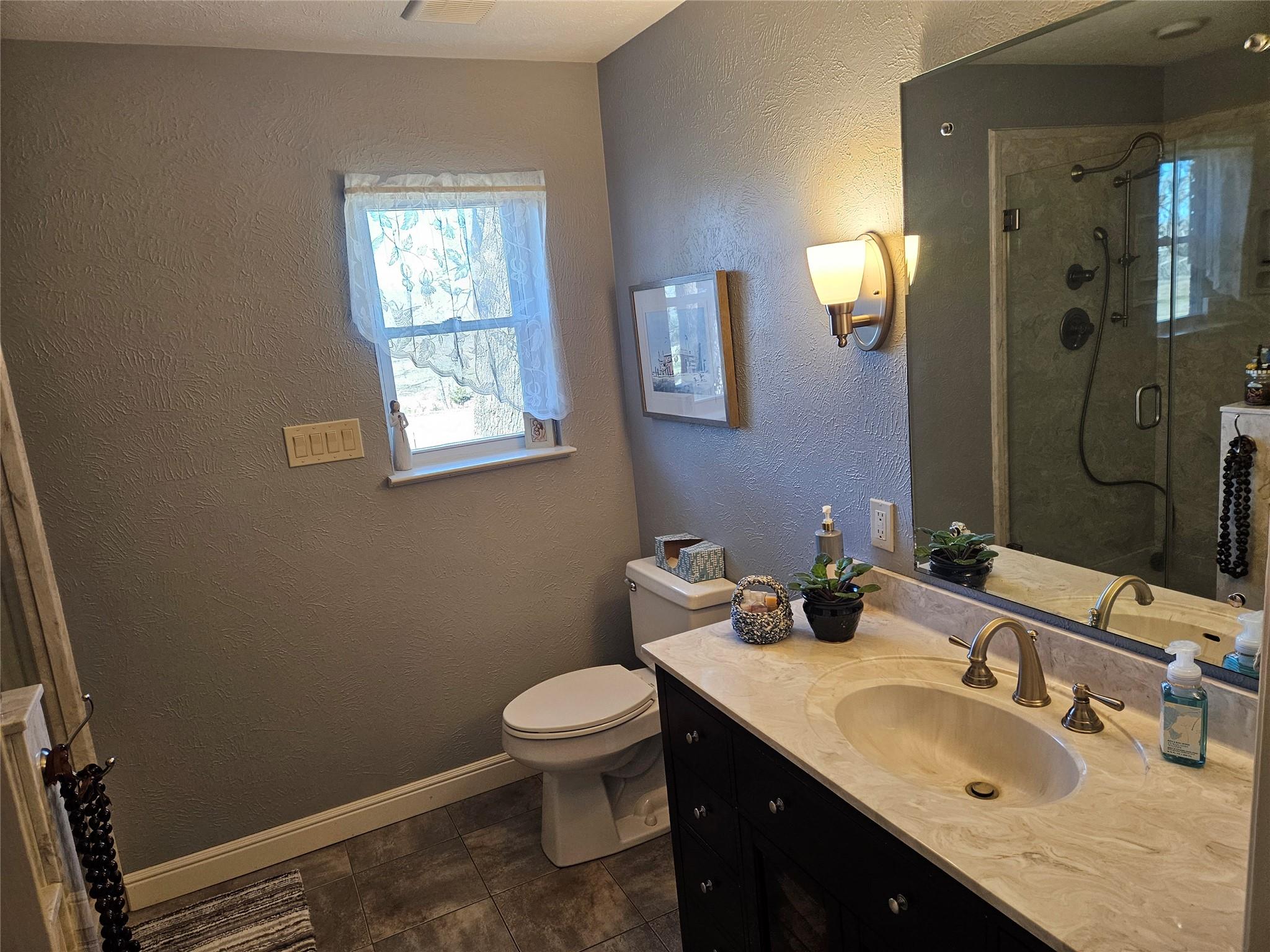 913 CR 237, Cameron, TX 76520