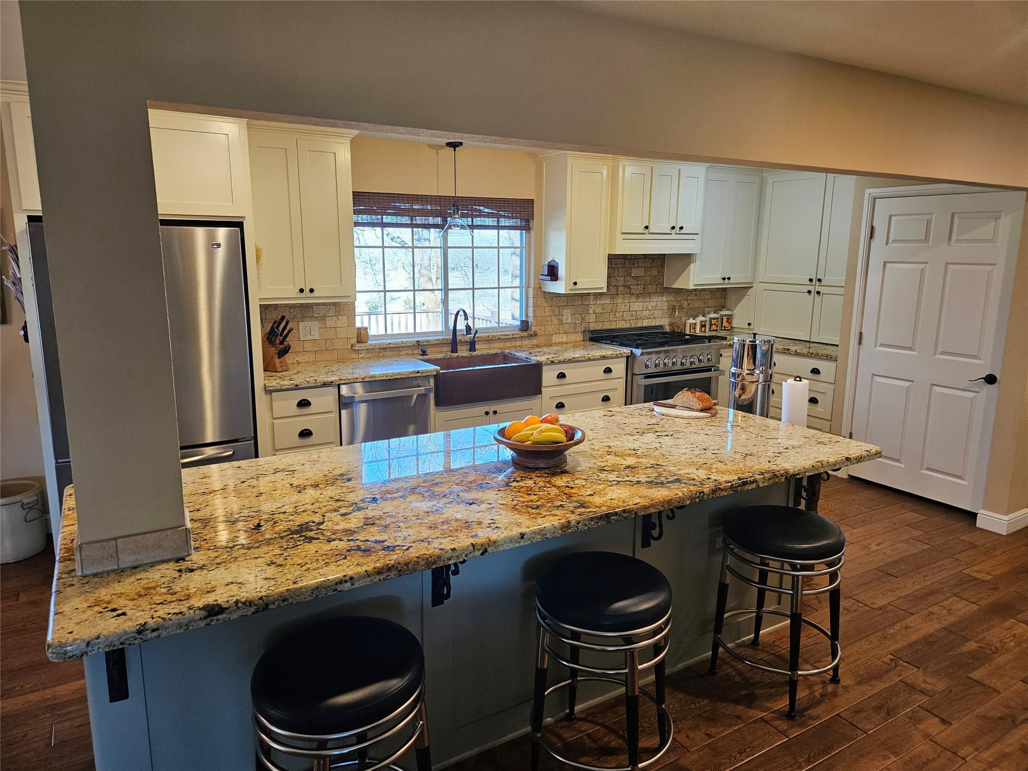 913 CR 237, Cameron, TX 76520